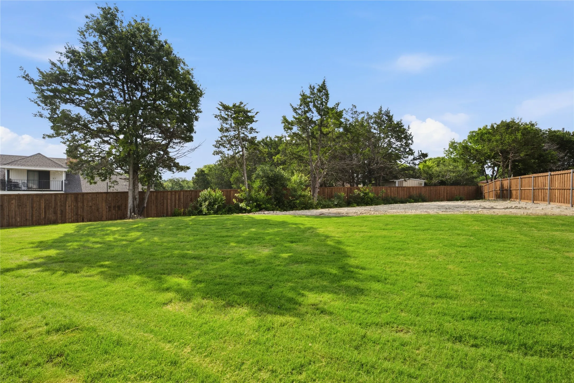 Single Family Residence For Sale in Dallas County , 2622 Bainbridge Drive, Dallas, Texas 75237, 5 Bedroom, 4 Bathroom, 2 Garage spaces, 2,640 Sqft, built in 2026, mls#21306374, Real Estate Agent in Dallas, Homes For Sale in Dallas county, Homes For Sale in Dallas, Realtor in Dallas Texas, Real Estate Brokerage Independent Realty Texas, Luminita Cordes Realtor