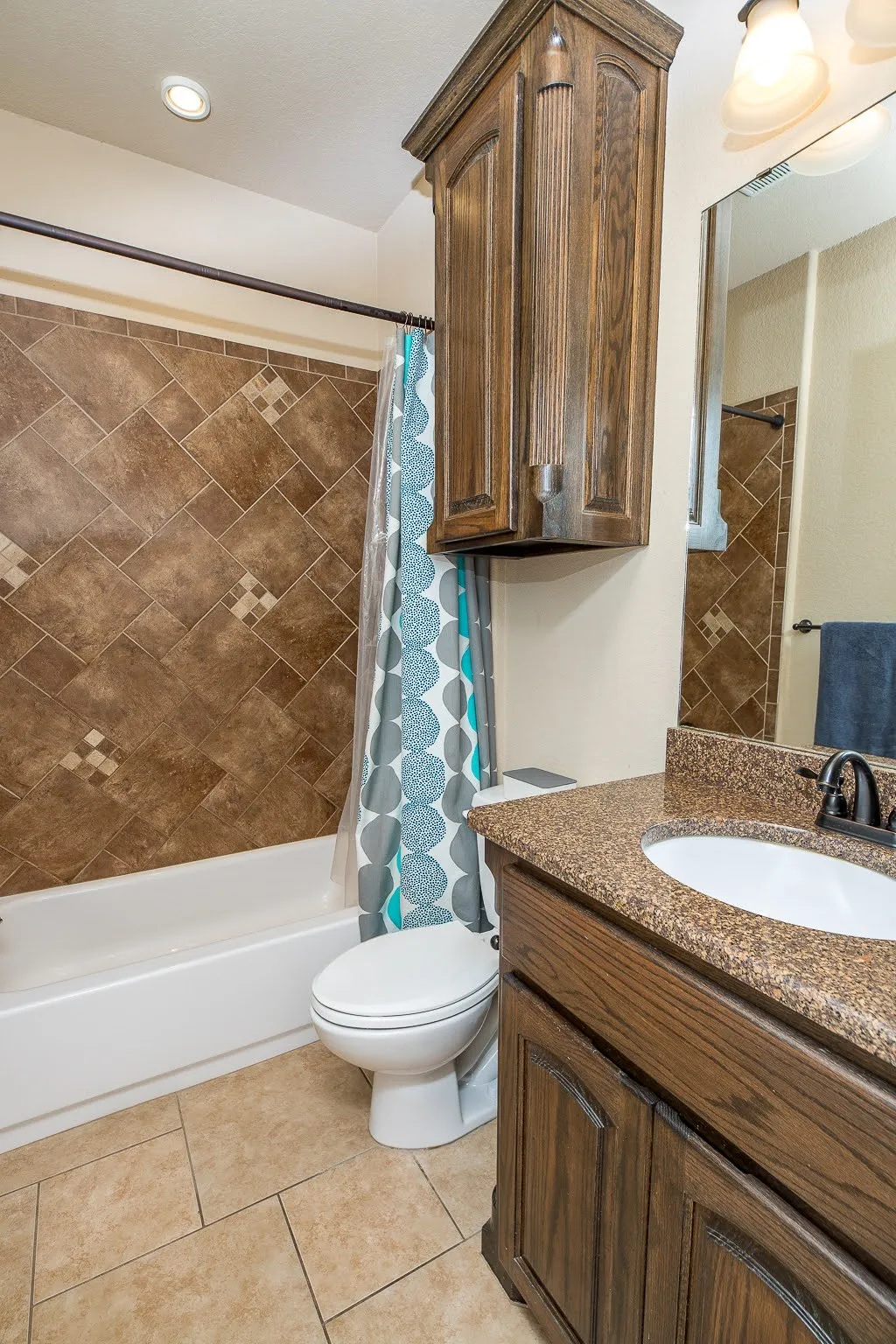 Single Family Residence For Sale in Clay County , 1004 Vineyard Lane, Henrietta, Texas 76365, 4 Bedroom, 3 Bathroom, 2 Garage spaces, 2,483 Sqft, built in 2011, mls#21306735, Real Estate Agent in Henrietta, Homes For Sale in Clay county, Homes For Sale in Henrietta, Realtor in Henrietta Texas, Real Estate Brokerage Independent Realty Texas, Luminita Cordes Realtor