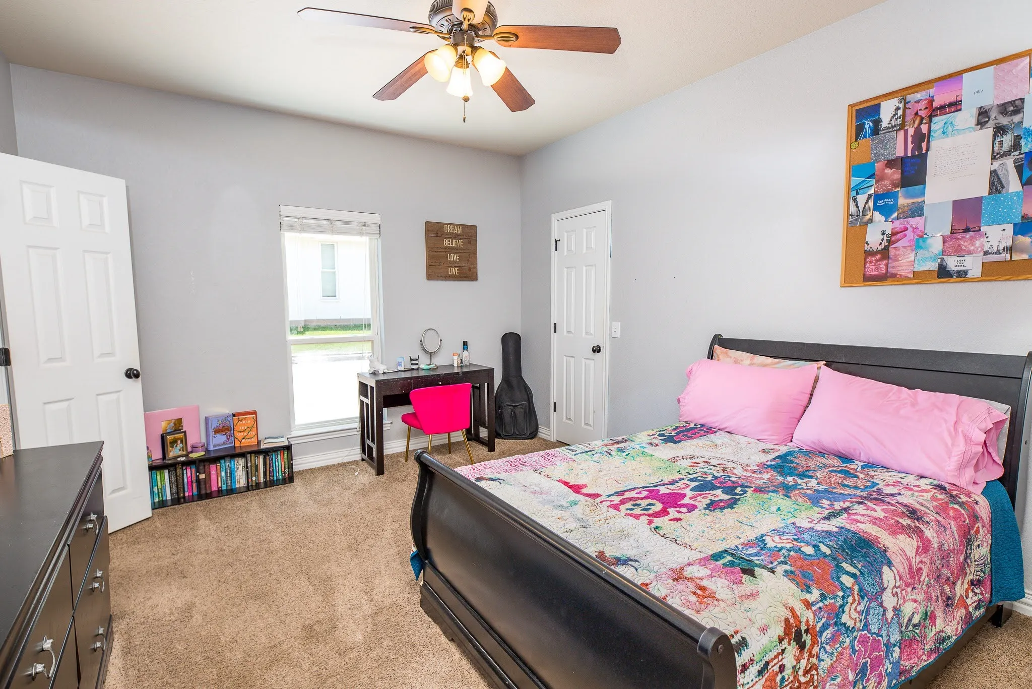 Single Family Residence For Sale in Clay County , 1004 Vineyard Lane, Henrietta, Texas 76365, 4 Bedroom, 3 Bathroom, 2 Garage spaces, 2,483 Sqft, built in 2011, mls#21306735, Real Estate Agent in Henrietta, Homes For Sale in Clay county, Homes For Sale in Henrietta, Realtor in Henrietta Texas, Real Estate Brokerage Independent Realty Texas, Luminita Cordes Realtor