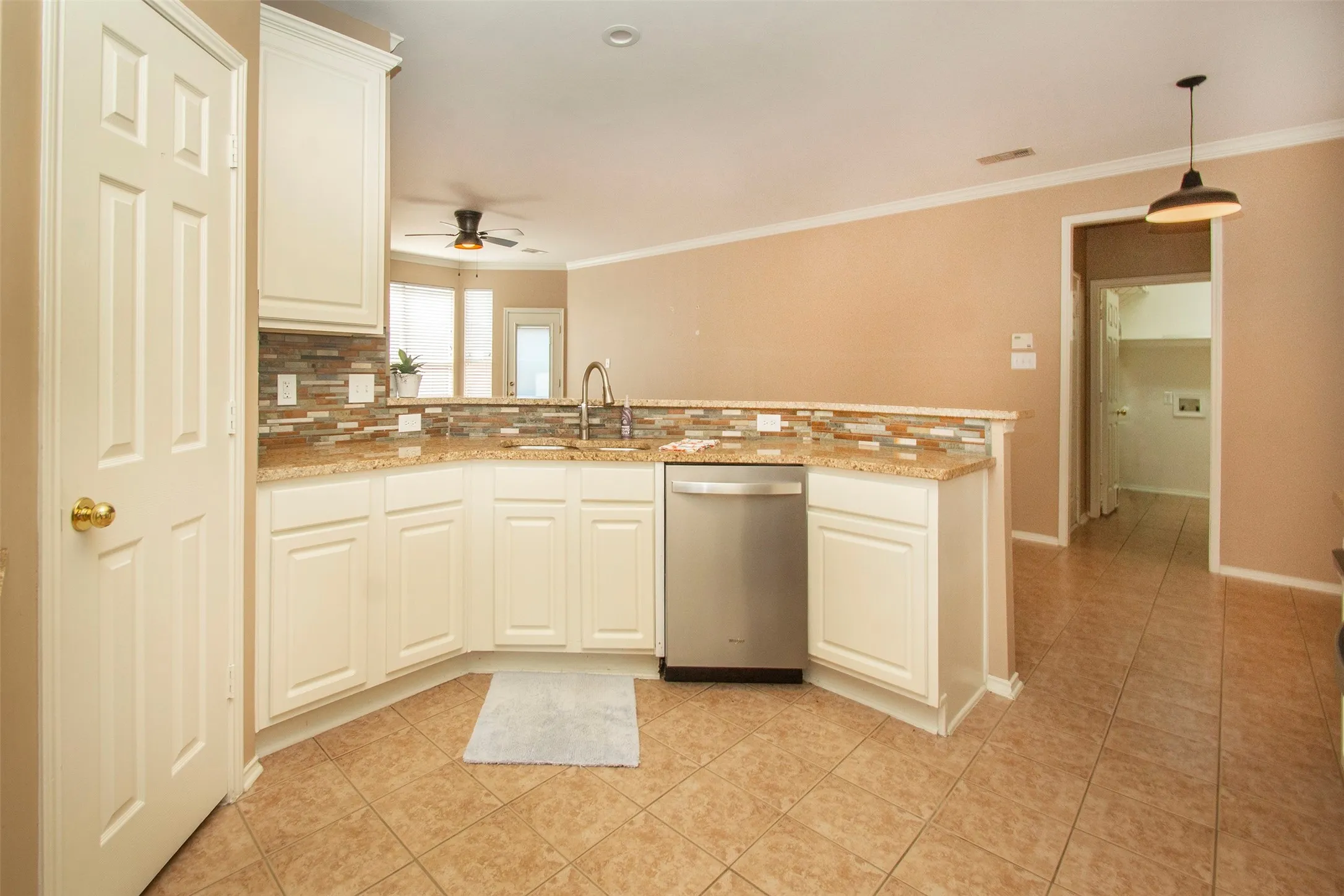 Single Family Residence For Rent in Collin County , 3412 Pueblo Drive, Mc Kinney, Texas 75070, 4 Bedroom, 3 Bathroom, 2 Garage spaces, 2,554 Sqft, built in 1998, mls#21304496, Real Estate Agent in Mc Kinney, Homes For Rent in Collin county, Homes For Rent in Mc Kinney, Realtor in Mc Kinney Texas, Real Estate Brokerage Independent Realty Texas, Luminita Cordes Realtor