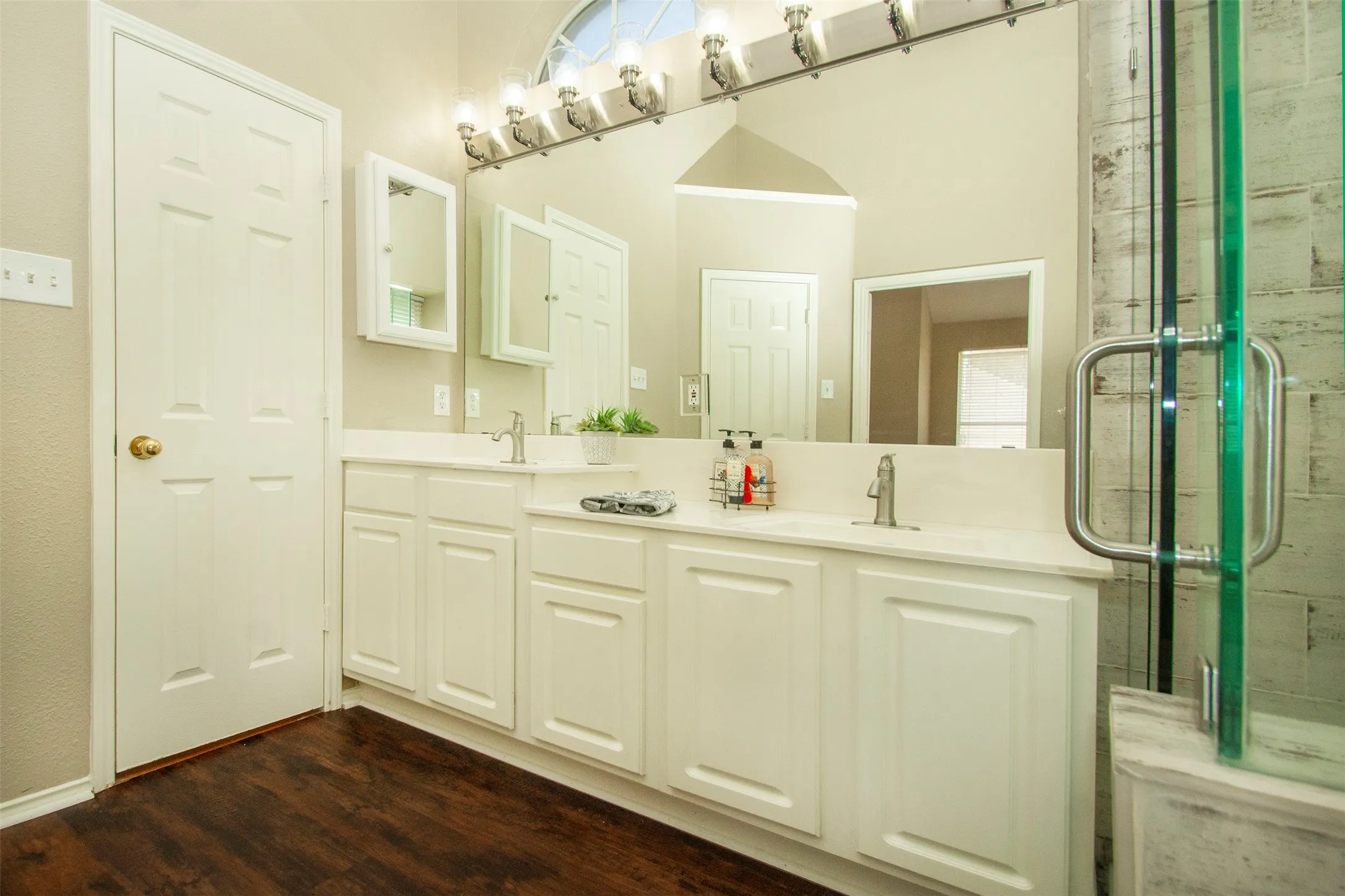 Single Family Residence For Rent in Collin County , 3412 Pueblo Drive, Mc Kinney, Texas 75070, 4 Bedroom, 3 Bathroom, 2 Garage spaces, 2,554 Sqft, built in 1998, mls#21304496, Real Estate Agent in Mc Kinney, Homes For Rent in Collin county, Homes For Rent in Mc Kinney, Realtor in Mc Kinney Texas, Real Estate Brokerage Independent Realty Texas, Luminita Cordes Realtor
