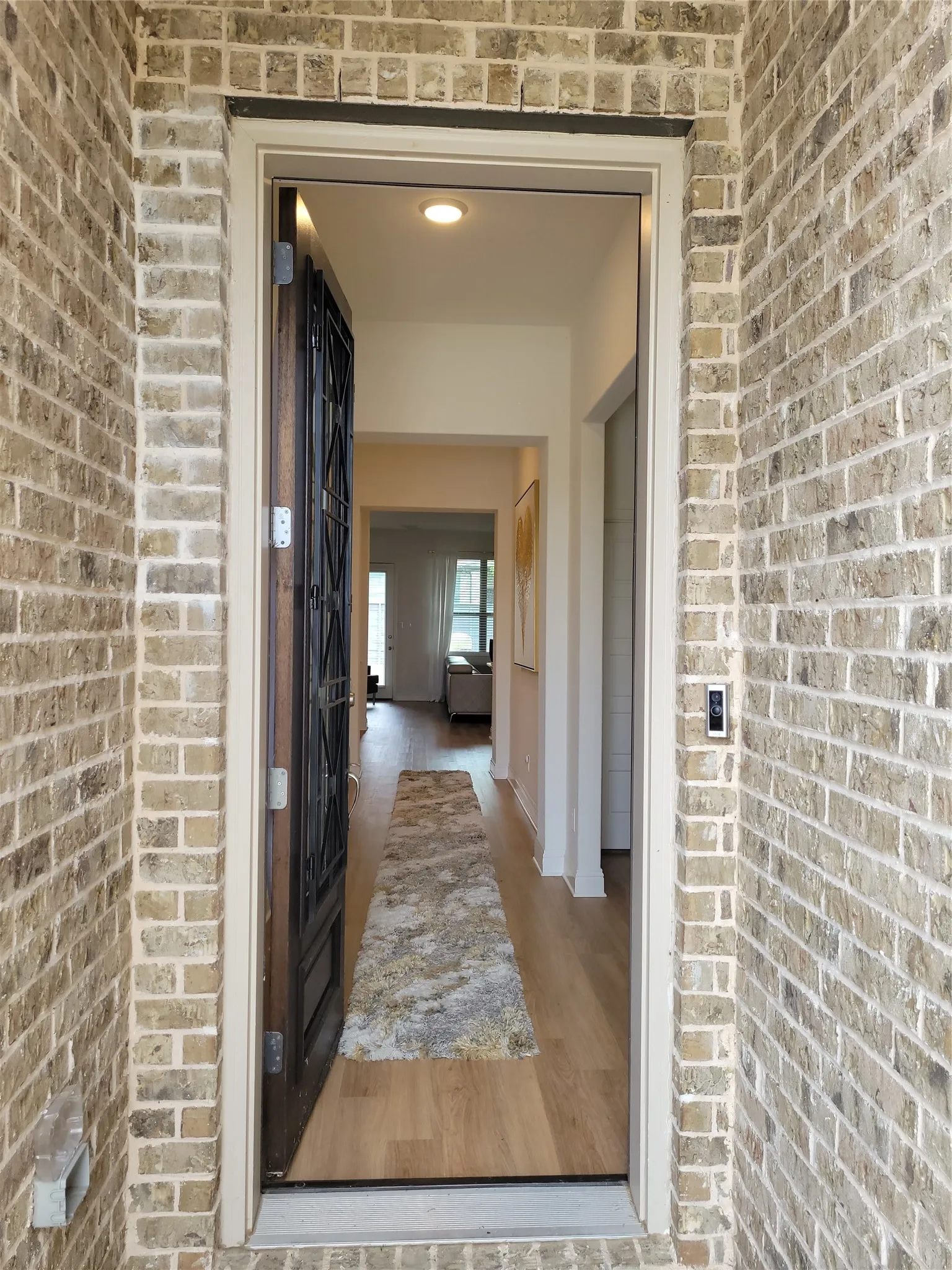 Oversized vibes in 3-bedroom house