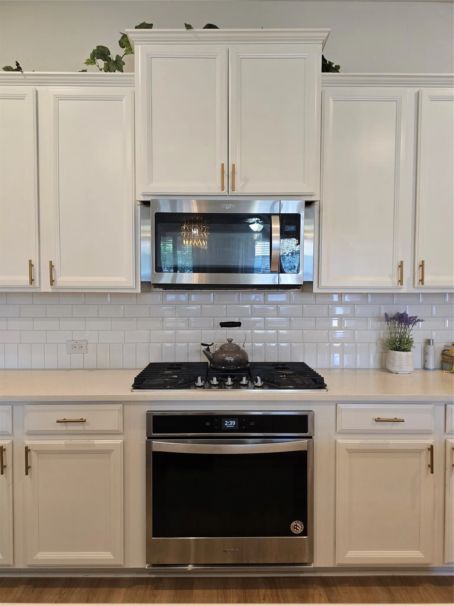 Upgraded 5 burner gas cooktop built-in microwave