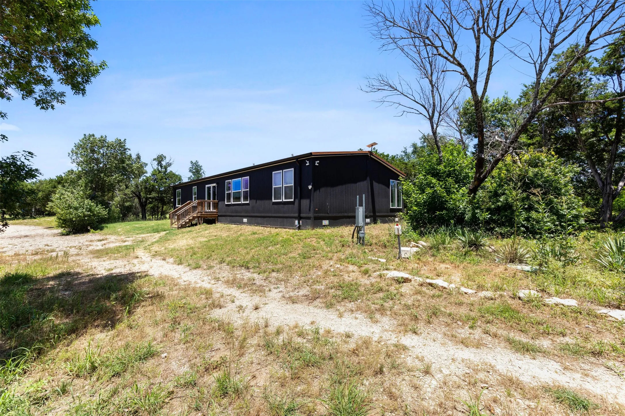 Mobile Home For Sale in Parker County , 4674 Azle Highway, Weatherford, Texas 76085, 3 Bedroom, 3 Bathroom, 2 Garage spaces, 1,972 Sqft, built in 2024, mls#21305728, Real Estate Agent in Weatherford, Homes For Sale in Parker county, Homes For Sale in Weatherford, Realtor in Weatherford Texas, Real Estate Brokerage Independent Realty Texas, Luminita Cordes Realtor