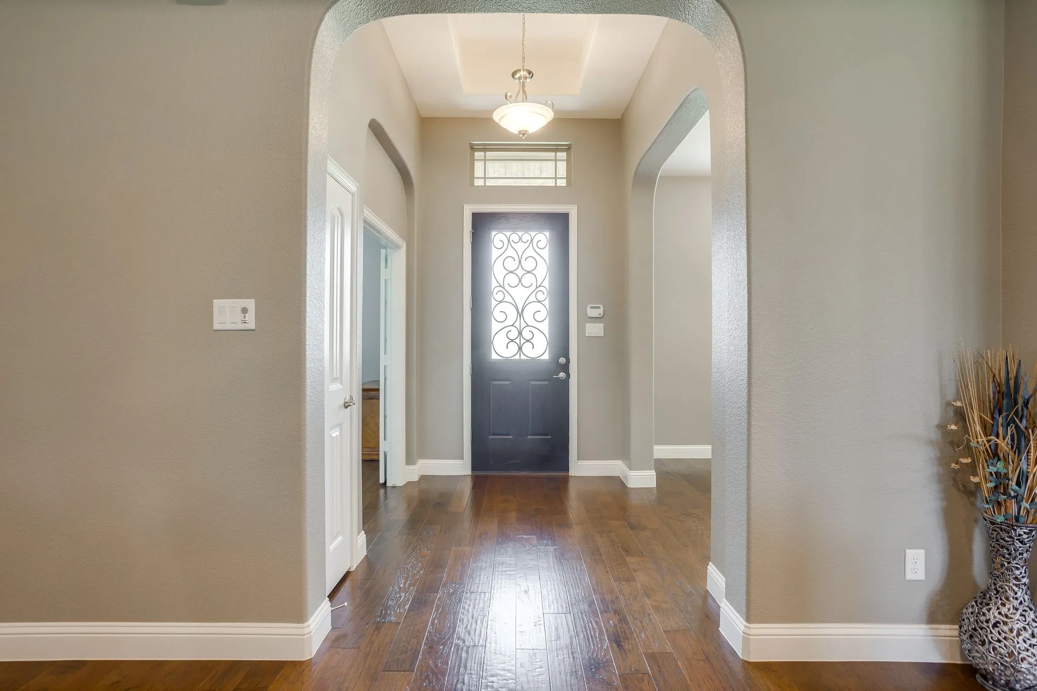 Single Family Residence For Sale in Ellis County , 3830 Richard Road, Midlothian, Texas 76065, 4 Bedroom, 3 Bathroom, 4 Garage spaces, 2,498 Sqft, built in 2018, Price $647,000, mls#21306309, Real Estate Agent in Midlothian, Homes For Sale in Ellis county, Homes For Sale in Midlothian, Realtor in Midlothian Texas, Real Estate Brokerage Independent Realty Texas, Luminita Cordes Realtor