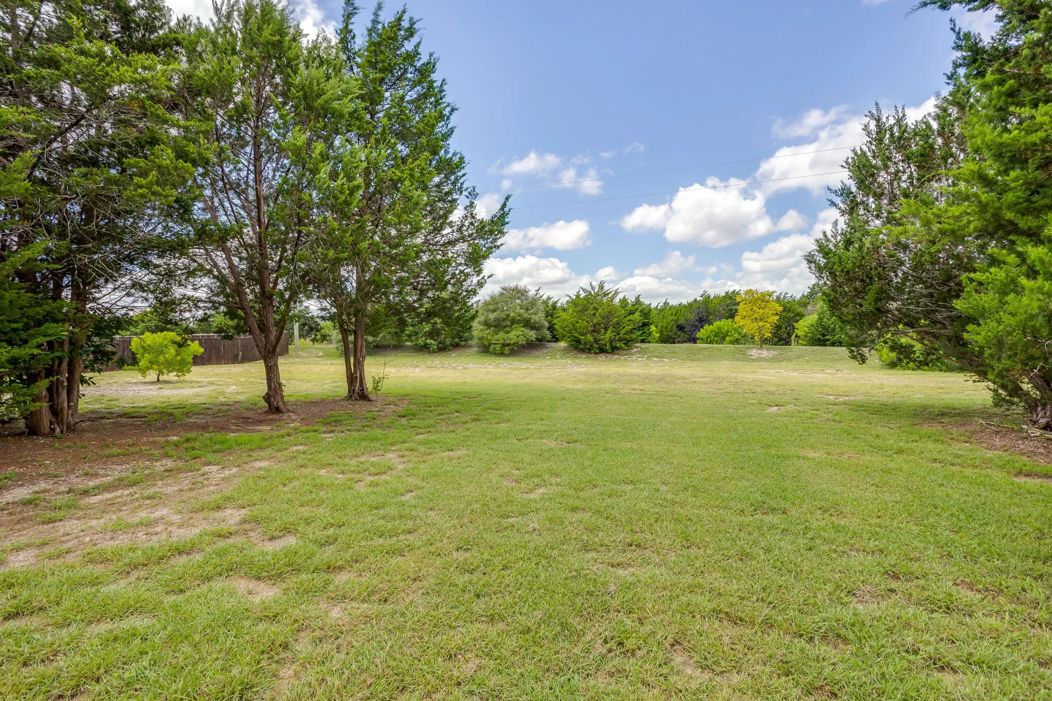 Single Family Residence For Sale in Ellis County , 3830 Richard Road, Midlothian, Texas 76065, 4 Bedroom, 3 Bathroom, 4 Garage spaces, 2,498 Sqft, built in 2018, Price $647,000, mls#21306309, Real Estate Agent in Midlothian, Homes For Sale in Ellis county, Homes For Sale in Midlothian, Realtor in Midlothian Texas, Real Estate Brokerage Independent Realty Texas, Luminita Cordes Realtor