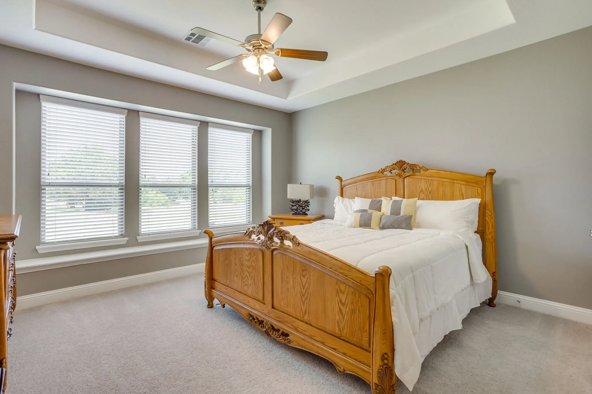 Single Family Residence For Sale in Ellis County , 3830 Richard Road, Midlothian, Texas 76065, 4 Bedroom, 3 Bathroom, 4 Garage spaces, 2,498 Sqft, built in 2018, Price $647,000, mls#21306309, Real Estate Agent in Midlothian, Homes For Sale in Ellis county, Homes For Sale in Midlothian, Realtor in Midlothian Texas, Real Estate Brokerage Independent Realty Texas, Luminita Cordes Realtor