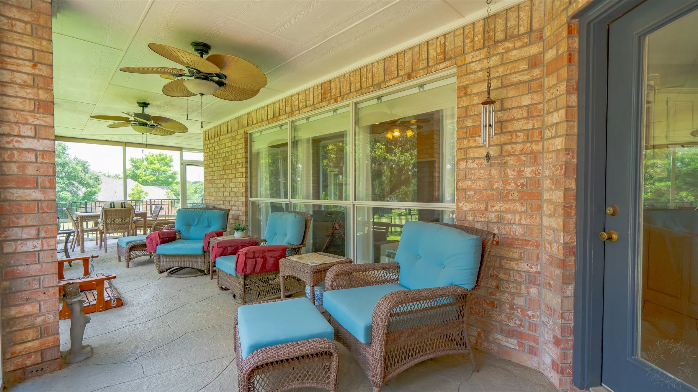 Single Family Residence For Sale in Hood County , 9031 Bontura Road, Granbury, Texas 76049, 3 Bedroom, 3 Bathroom, 2 Garage spaces, 2,319 Sqft, built in 1991, mls#21306760, Real Estate Agent in Granbury, Homes For Sale in Hood county, Homes For Sale in Granbury, Realtor in Granbury Texas, Real Estate Brokerage Independent Realty Texas, Luminita Cordes Realtor