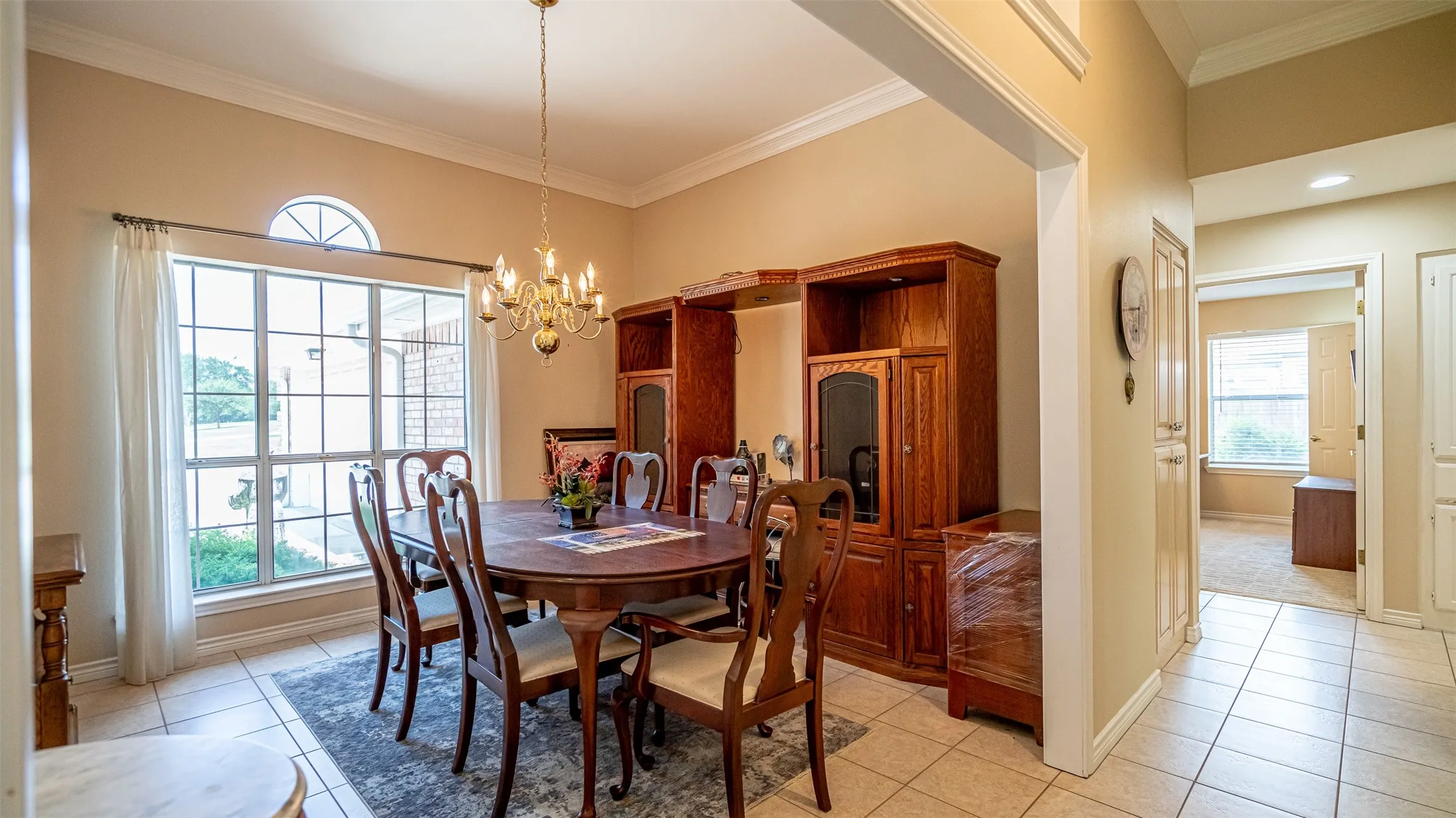 Single Family Residence For Sale in Hood County , 9031 Bontura Road, Granbury, Texas 76049, 3 Bedroom, 3 Bathroom, 2 Garage spaces, 2,319 Sqft, built in 1991, mls#21306760, Real Estate Agent in Granbury, Homes For Sale in Hood county, Homes For Sale in Granbury, Realtor in Granbury Texas, Real Estate Brokerage Independent Realty Texas, Luminita Cordes Realtor