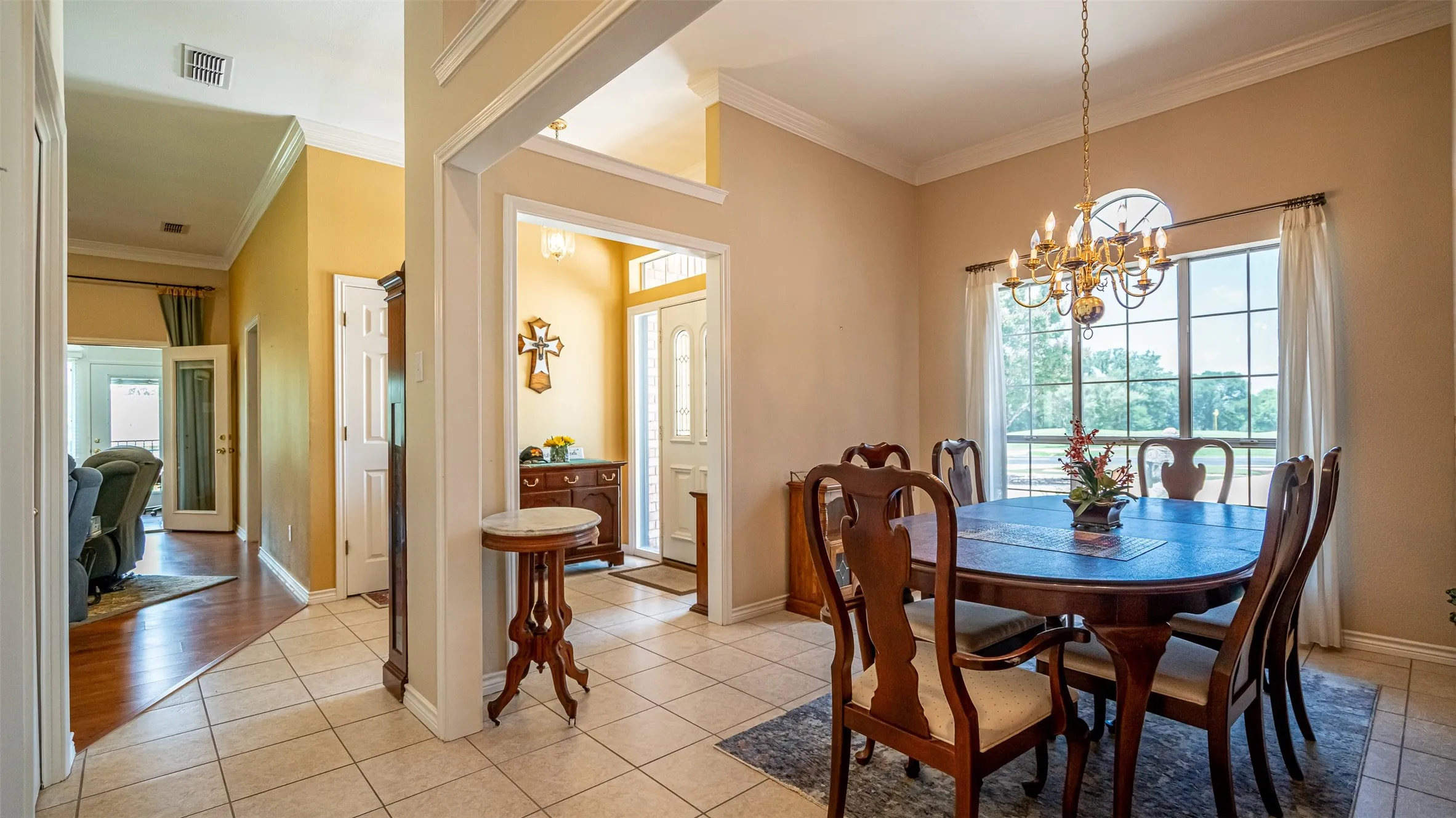 Single Family Residence For Sale in Hood County , 9031 Bontura Road, Granbury, Texas 76049, 3 Bedroom, 3 Bathroom, 2 Garage spaces, 2,319 Sqft, built in 1991, mls#21306760, Real Estate Agent in Granbury, Homes For Sale in Hood county, Homes For Sale in Granbury, Realtor in Granbury Texas, Real Estate Brokerage Independent Realty Texas, Luminita Cordes Realtor