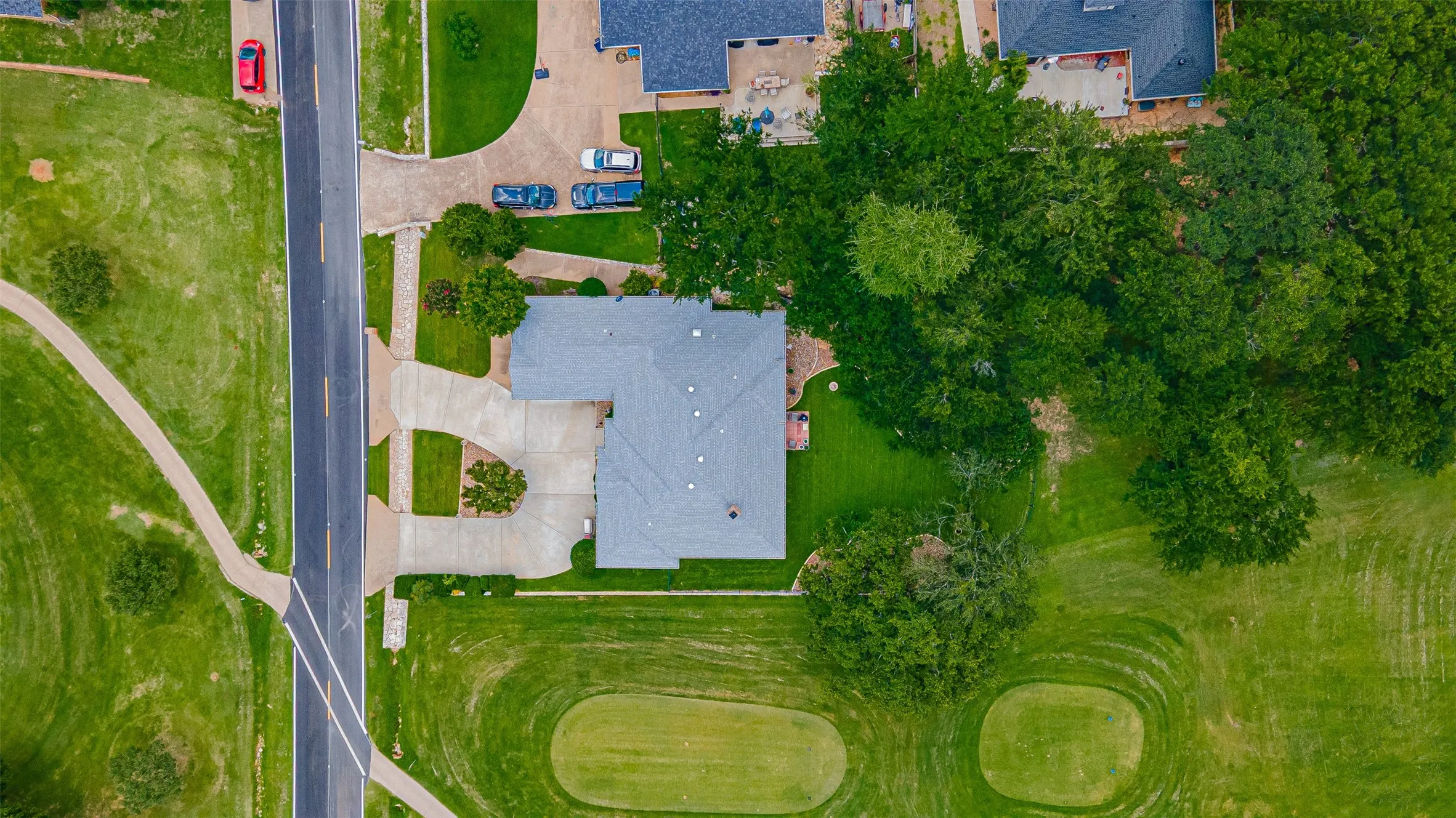 Single Family Residence For Sale in Hood County , 9031 Bontura Road, Granbury, Texas 76049, 3 Bedroom, 3 Bathroom, 2 Garage spaces, 2,319 Sqft, built in 1991, mls#21306760, Real Estate Agent in Granbury, Homes For Sale in Hood county, Homes For Sale in Granbury, Realtor in Granbury Texas, Real Estate Brokerage Independent Realty Texas, Luminita Cordes Realtor
