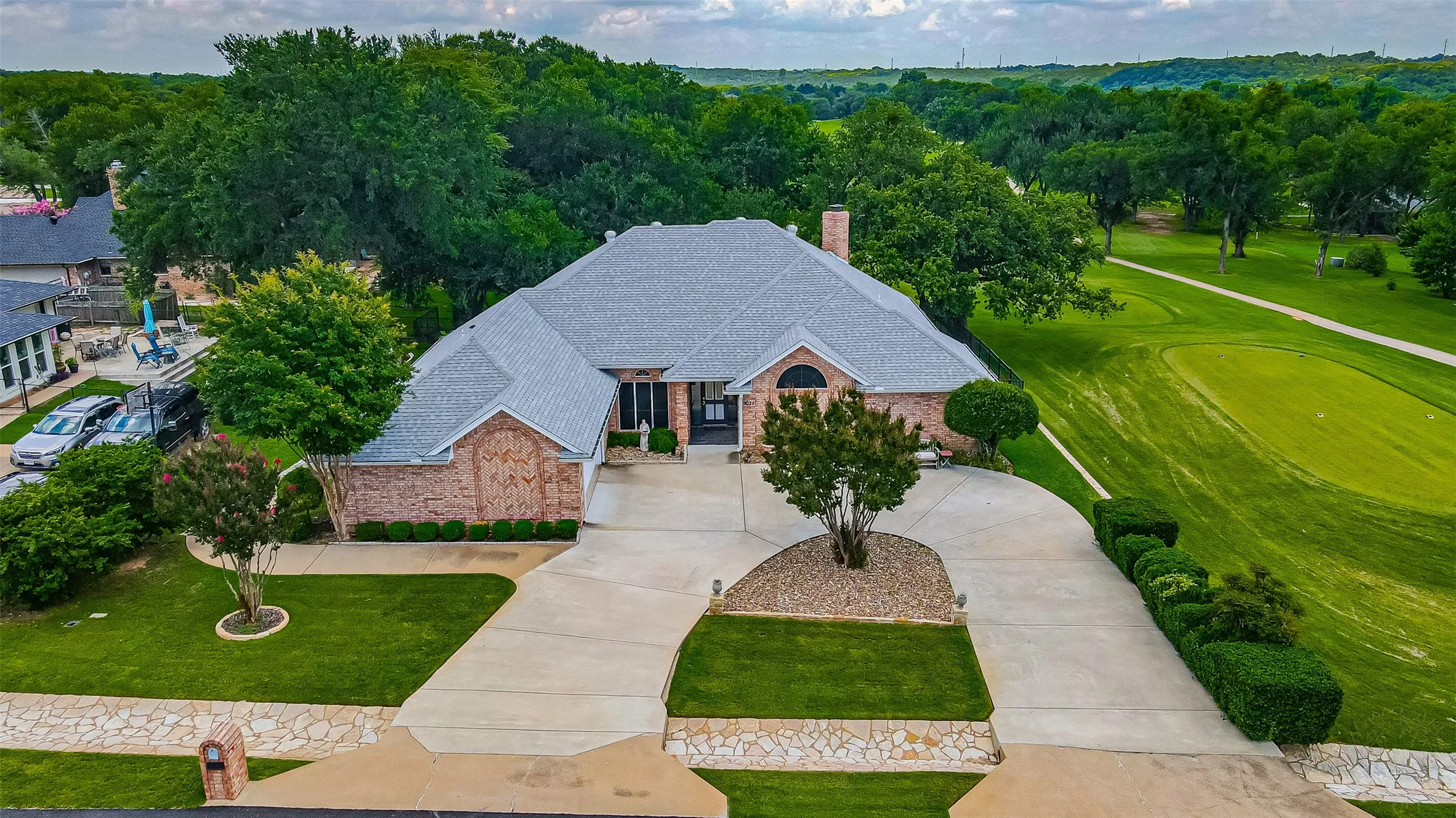 Single Family Residence For Sale in Hood County , 9031 Bontura Road, Granbury, Texas 76049, 3 Bedroom, 3 Bathroom, 2 Garage spaces, 2,319 Sqft, built in 1991, mls#21306760, Real Estate Agent in Granbury, Homes For Sale in Hood county, Homes For Sale in Granbury, Realtor in Granbury Texas, Real Estate Brokerage Independent Realty Texas, Luminita Cordes Realtor