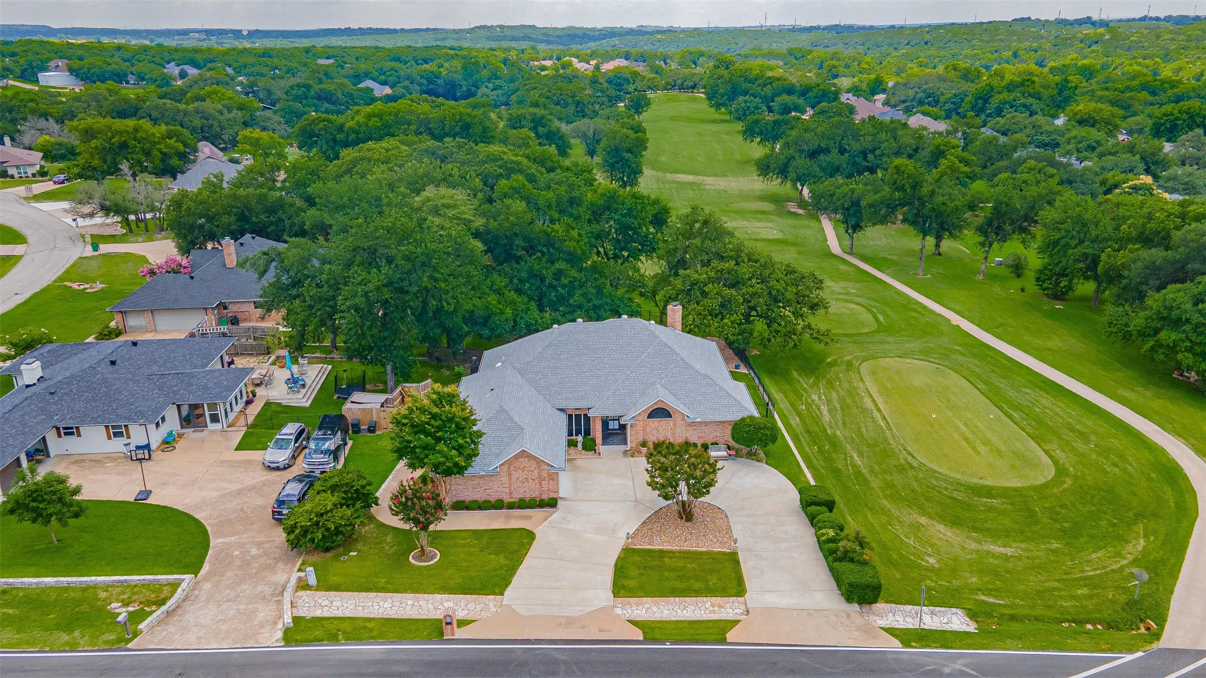 Single Family Residence For Sale in Hood County , 9031 Bontura Road, Granbury, Texas 76049, 3 Bedroom, 3 Bathroom, 2 Garage spaces, 2,319 Sqft, built in 1991, mls#21306760, Real Estate Agent in Granbury, Homes For Sale in Hood county, Homes For Sale in Granbury, Realtor in Granbury Texas, Real Estate Brokerage Independent Realty Texas, Luminita Cordes Realtor
