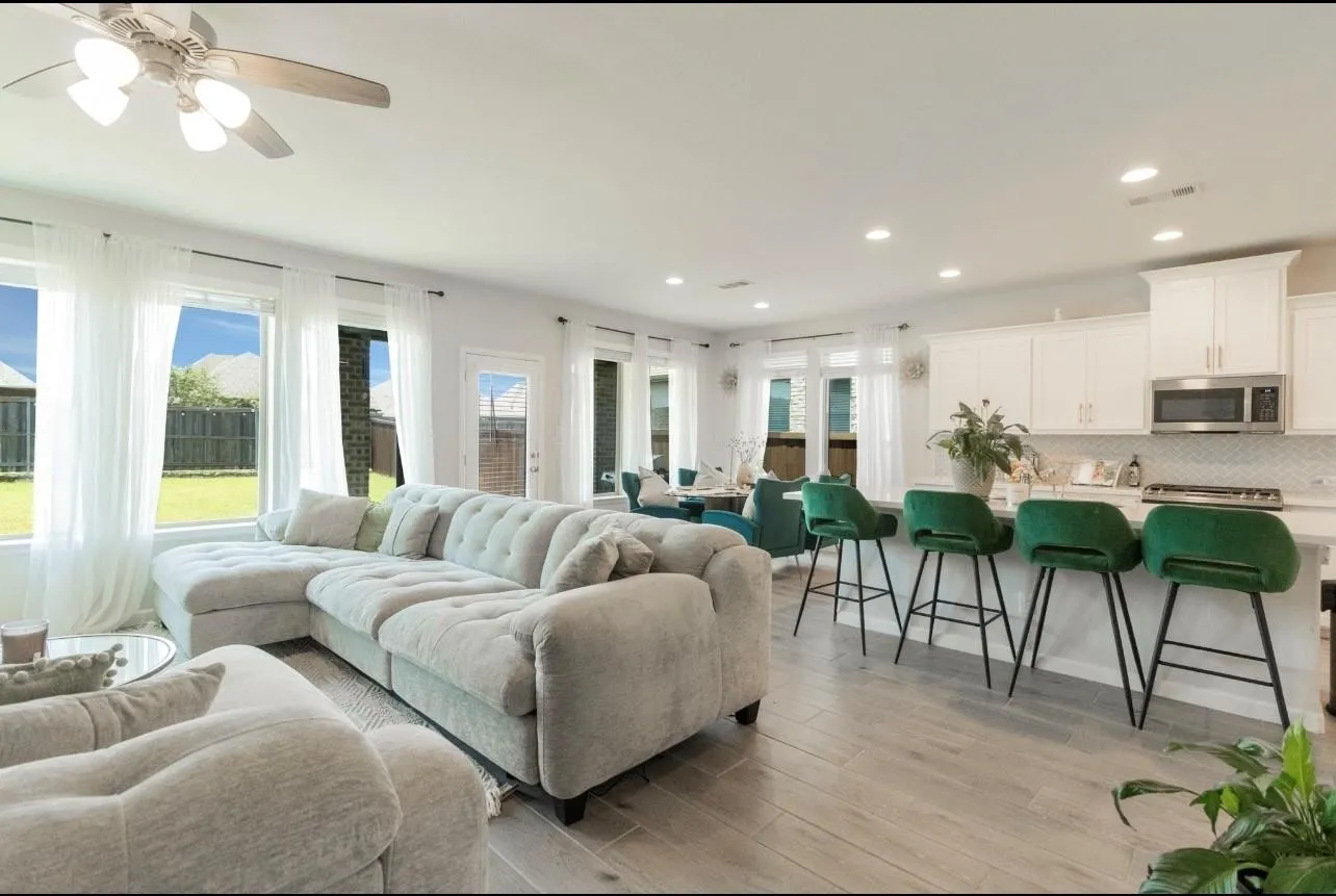 Single Family Residence For Rent in Kaufman County , 2016 Croftbank Street, Forney, Texas 75126, 3 Bedroom, 3 Bathroom, 2 Garage spaces, 1,920 Sqft, built in 2022, mls#21306253, Real Estate Agent in Forney, Homes For Rent in Kaufman county, Homes For Rent in Forney, Realtor in Forney Texas, Real Estate Brokerage Independent Realty Texas, Luminita Cordes Realtor