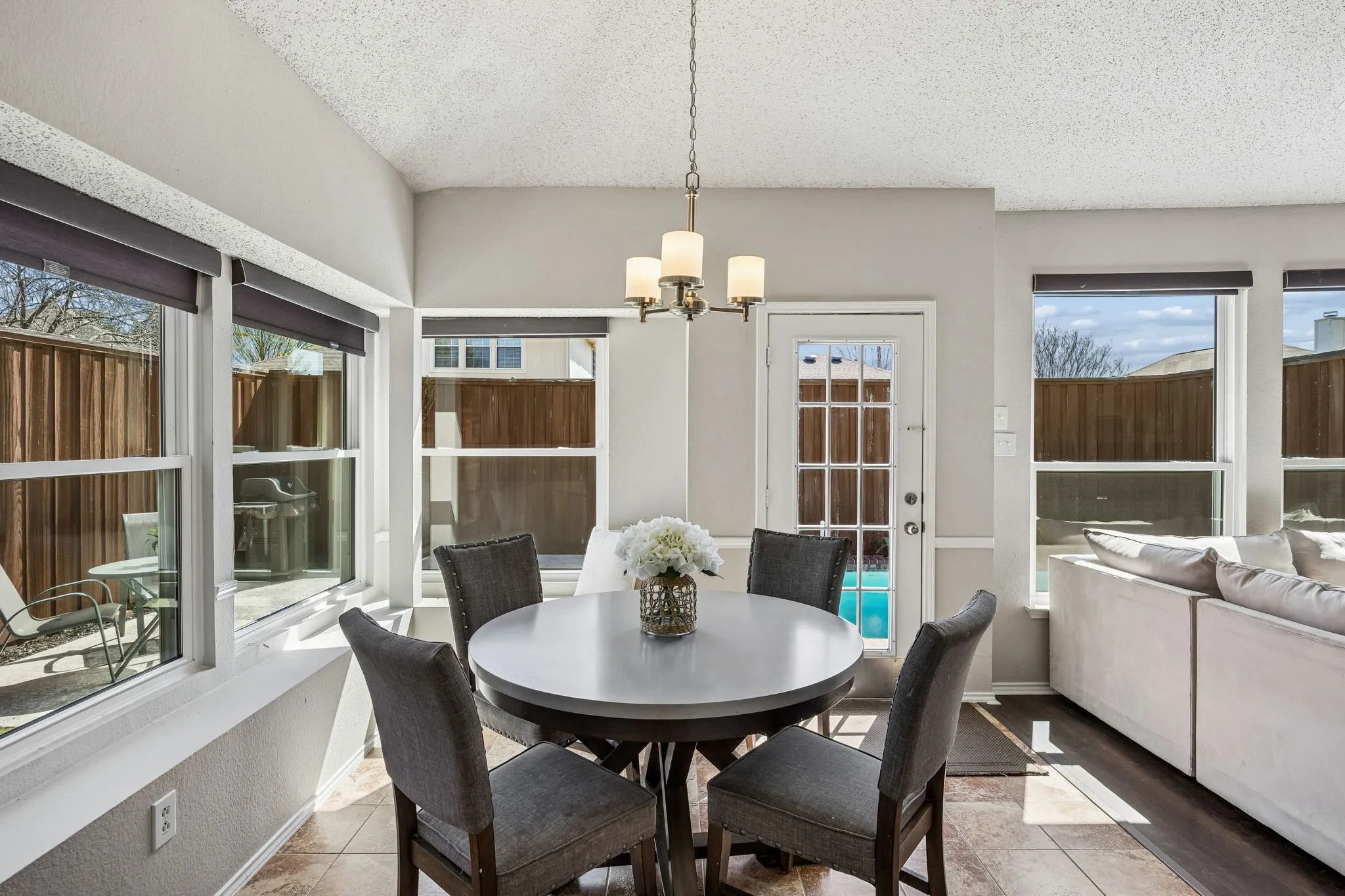 Single Family Residence For Sale in Collin County , 920 Mustang Drive, Allen, Texas 75002, 4 Bedroom, 3 Bathroom, 2 Garage spaces, 2,800 Sqft, built in 1994, mls#21304435, Real Estate Agent in Allen, Homes For Sale in Collin county, Homes For Sale in Allen, Realtor in Allen Texas, Real Estate Brokerage Independent Realty Texas, Luminita Cordes Realtor