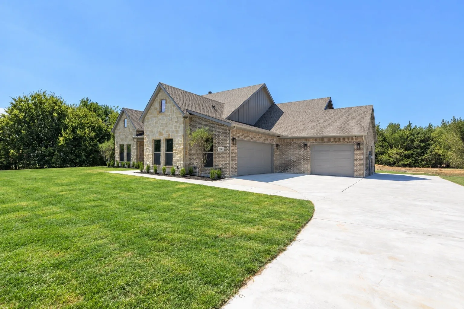 Single Family Residence For Sale in Hunt County , 2340 County Road 1112, Farmersville, Texas 75442, 5 Bedroom, 5 Bathroom, 3 Garage spaces, 2,720 Sqft, built in 2026, mls#21306155, Real Estate Agent in Farmersville, Homes For Sale in Hunt county, Homes For Sale in Farmersville, Realtor in Farmersville Texas, Real Estate Brokerage Independent Realty Texas, Luminita Cordes Realtor