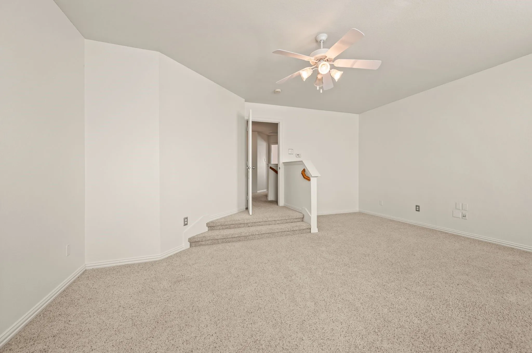 Single Family Residence For Sale in Tarrant County , 808 Briar Ridge Drive, Keller, Texas 76248, 5 Bedroom, 4 Bathroom, 3 Garage spaces, 3,455 Sqft, built in 2004, mls#21294754, Real Estate Agent in Keller, Homes For Sale in Tarrant county, Homes For Sale in Keller, Realtor in Keller Texas, Real Estate Brokerage Independent Realty Texas, Luminita Cordes Realtor