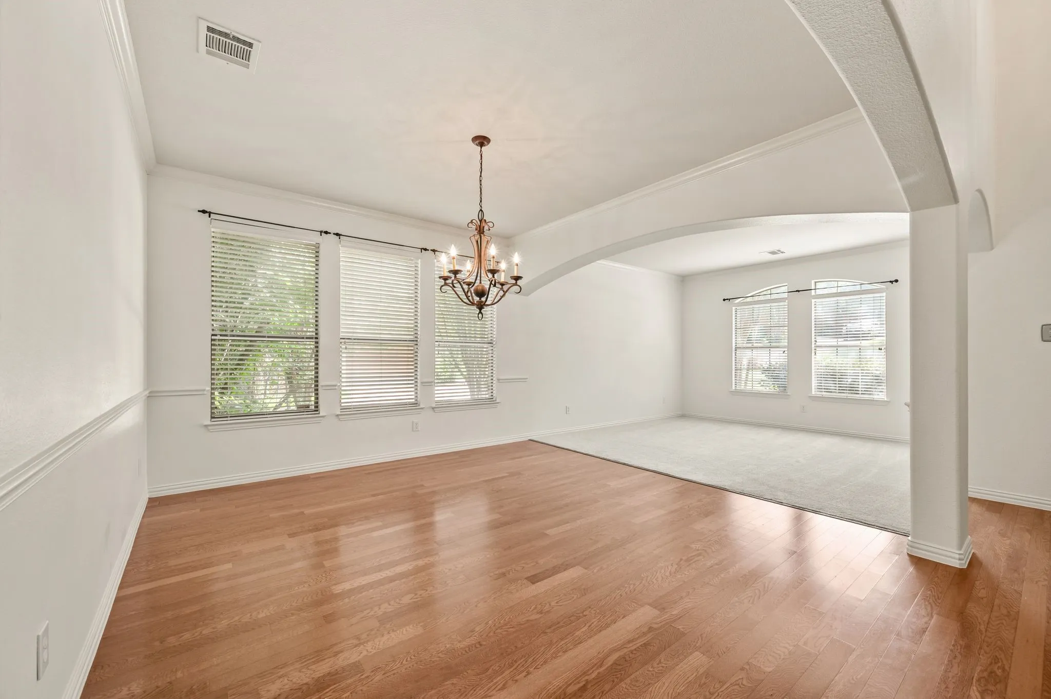 Single Family Residence For Sale in Tarrant County , 808 Briar Ridge Drive, Keller, Texas 76248, 5 Bedroom, 4 Bathroom, 3 Garage spaces, 3,455 Sqft, built in 2004, mls#21294754, Real Estate Agent in Keller, Homes For Sale in Tarrant county, Homes For Sale in Keller, Realtor in Keller Texas, Real Estate Brokerage Independent Realty Texas, Luminita Cordes Realtor