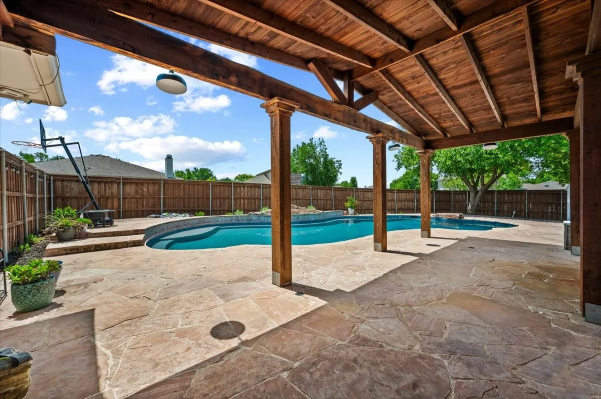 Single Family Residence For Sale in Rockwall County , 1419 Madison Drive, Rockwall, Texas 75032, 5 Bedroom, 3 Bathroom, 2 Garage spaces, 2,818 Sqft, built in 1999, mls#21306784, Real Estate Agent in Rockwall, Homes For Sale in Rockwall county, Homes For Sale in Rockwall, Realtor in Rockwall Texas, Real Estate Brokerage Independent Realty Texas, Luminita Cordes Realtor