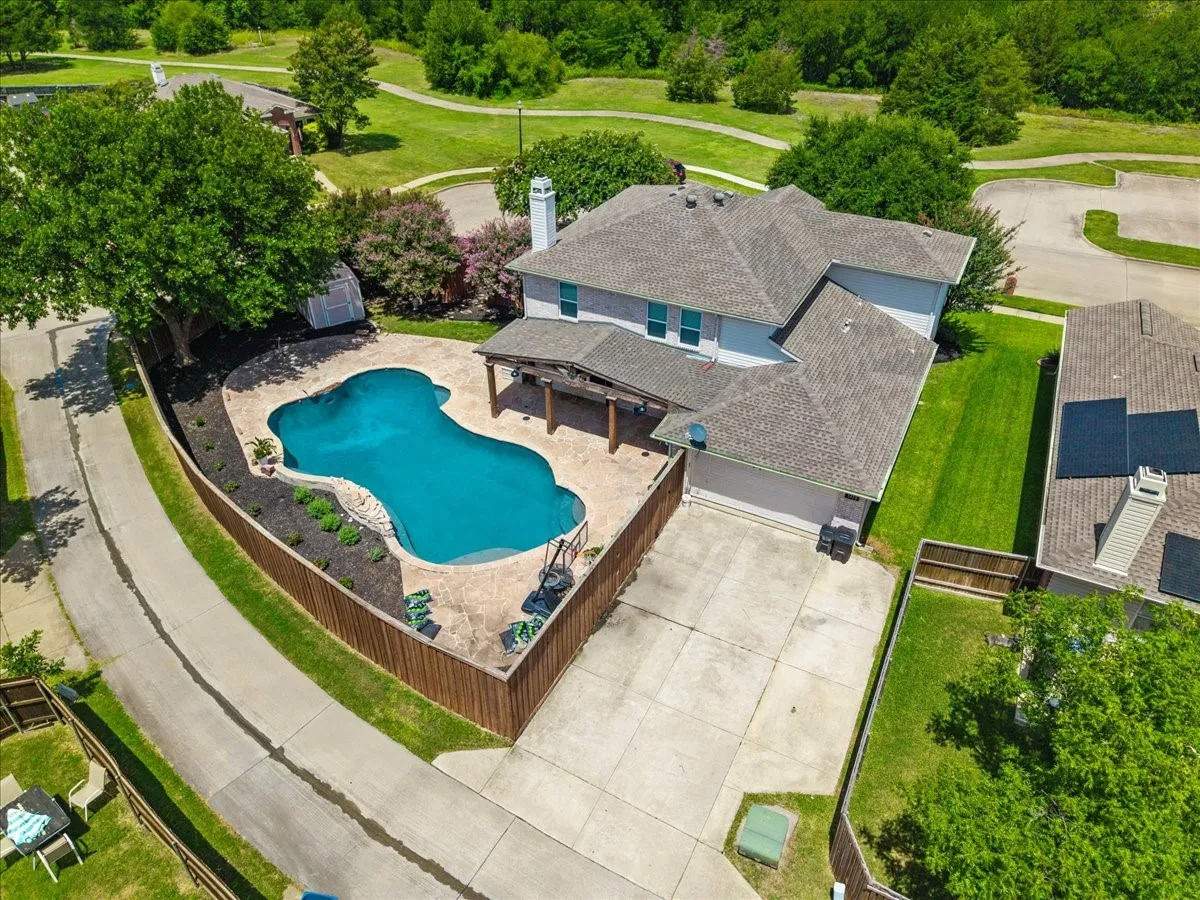 Single Family Residence For Sale in Rockwall County , 1419 Madison Drive, Rockwall, Texas 75032, 5 Bedroom, 3 Bathroom, 2 Garage spaces, 2,818 Sqft, built in 1999, mls#21306784, Real Estate Agent in Rockwall, Homes For Sale in Rockwall county, Homes For Sale in Rockwall, Realtor in Rockwall Texas, Real Estate Brokerage Independent Realty Texas, Luminita Cordes Realtor