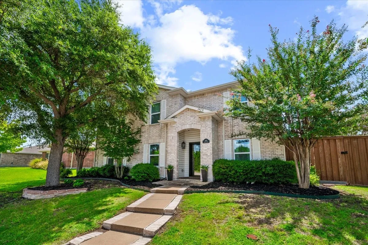 Single Family Residence For Sale in Rockwall County , 1419 Madison Drive, Rockwall, Texas 75032, 5 Bedroom, 3 Bathroom, 2 Garage spaces, 2,818 Sqft, built in 1999, mls#21306784, Real Estate Agent in Rockwall, Homes For Sale in Rockwall county, Homes For Sale in Rockwall, Realtor in Rockwall Texas, Real Estate Brokerage Independent Realty Texas, Luminita Cordes Realtor