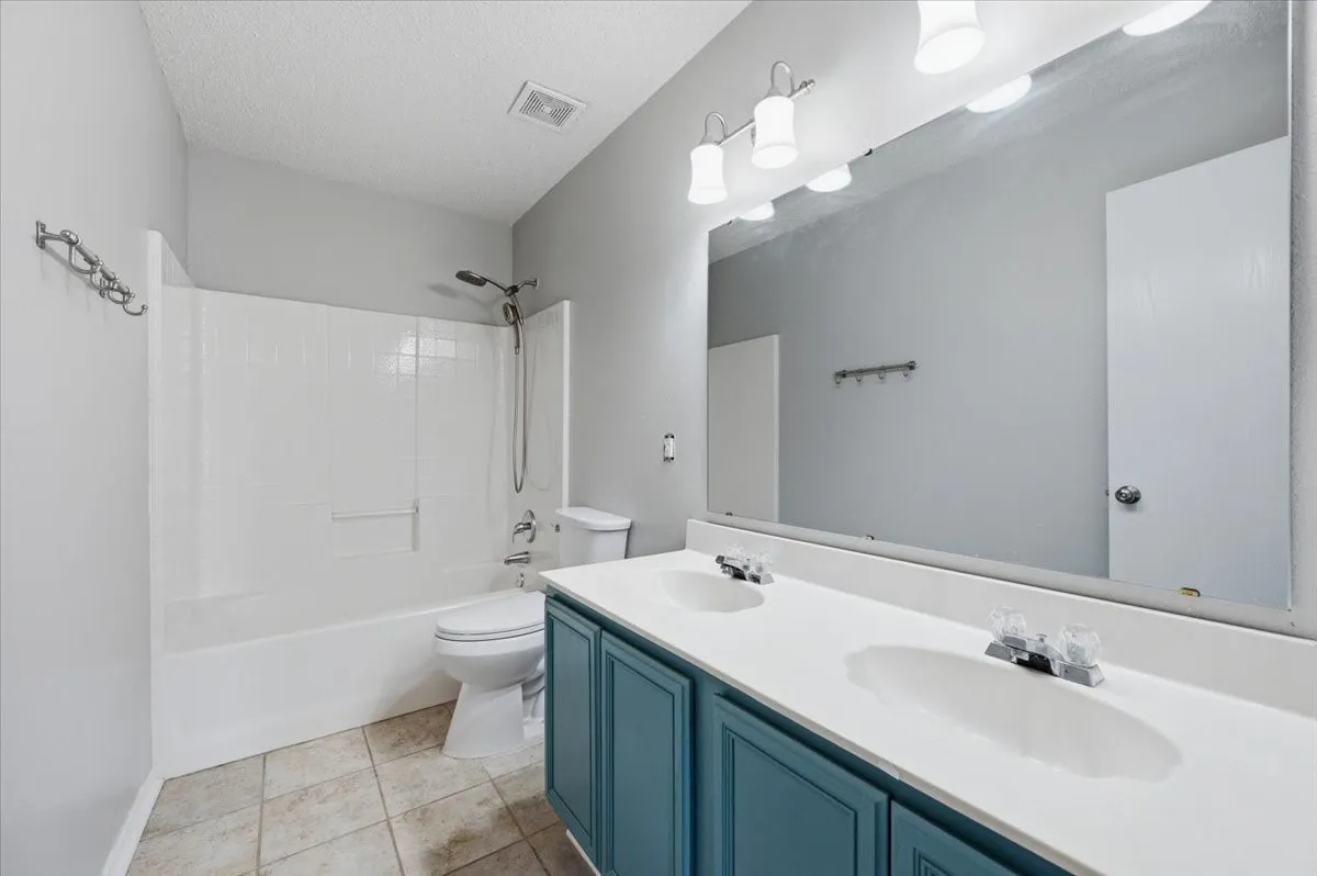 Single Family Residence For Sale in Rockwall County , 1419 Madison Drive, Rockwall, Texas 75032, 5 Bedroom, 3 Bathroom, 2 Garage spaces, 2,818 Sqft, built in 1999, mls#21306784, Real Estate Agent in Rockwall, Homes For Sale in Rockwall county, Homes For Sale in Rockwall, Realtor in Rockwall Texas, Real Estate Brokerage Independent Realty Texas, Luminita Cordes Realtor