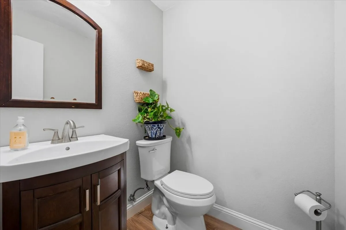 Single Family Residence For Sale in Rockwall County , 1419 Madison Drive, Rockwall, Texas 75032, 5 Bedroom, 3 Bathroom, 2 Garage spaces, 2,818 Sqft, built in 1999, mls#21306784, Real Estate Agent in Rockwall, Homes For Sale in Rockwall county, Homes For Sale in Rockwall, Realtor in Rockwall Texas, Real Estate Brokerage Independent Realty Texas, Luminita Cordes Realtor