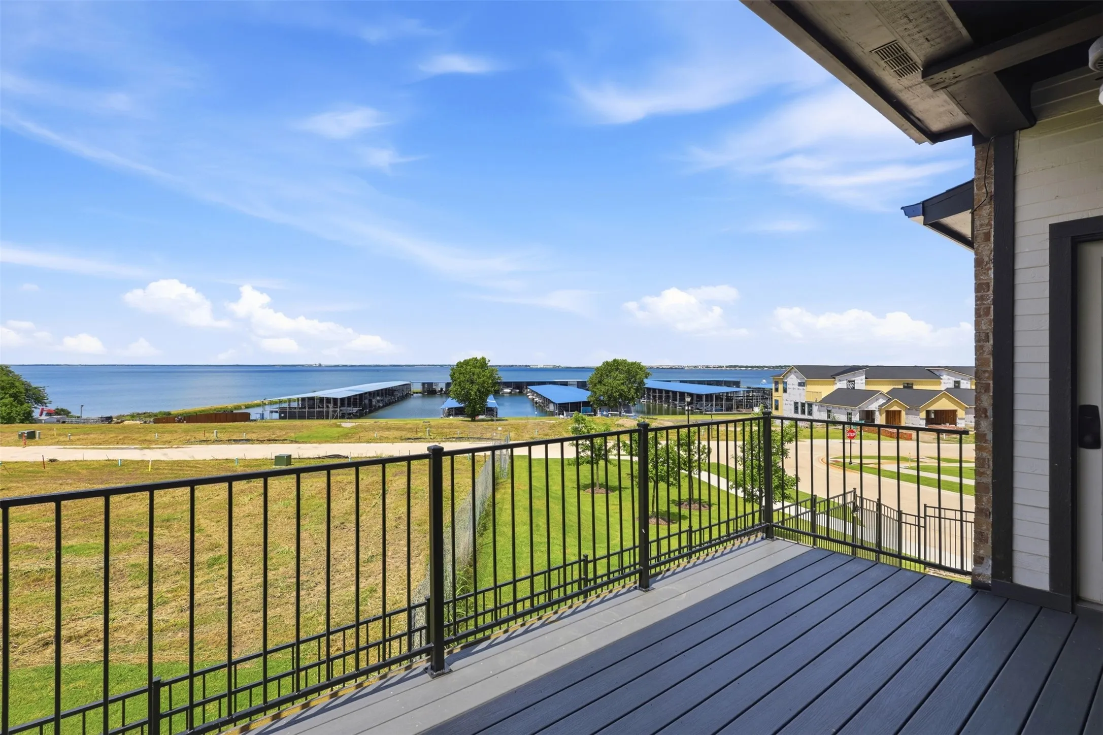 Condominium For Sale in Rockwall County , 275 Henry M Chandler Drive 3, Rockwall, Texas 75032, 2 Bedroom, 2 Bathroom, Garage spaces, 1,174 Sqft, built in 1983, mls#21306805, Real Estate Agent in Rockwall, Homes For Sale in Rockwall county, Homes For Sale in Rockwall, Realtor in Rockwall Texas, Real Estate Brokerage Independent Realty Texas, Luminita Cordes Realtor