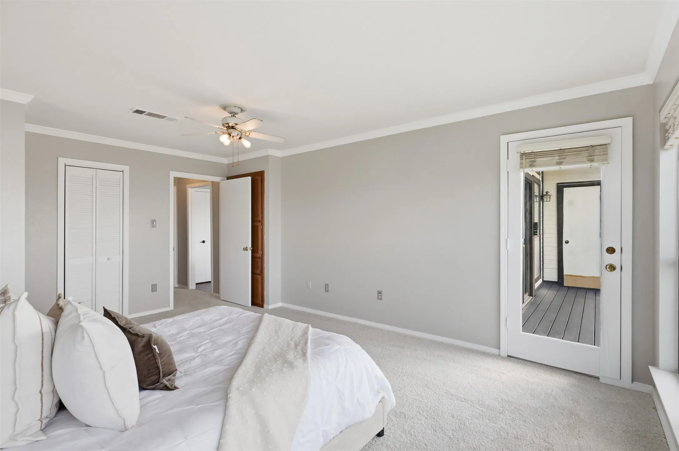 Condominium For Sale in Rockwall County , 275 Henry M Chandler Drive 3, Rockwall, Texas 75032, 2 Bedroom, 2 Bathroom, Garage spaces, 1,174 Sqft, built in 1983, mls#21306805, Real Estate Agent in Rockwall, Homes For Sale in Rockwall county, Homes For Sale in Rockwall, Realtor in Rockwall Texas, Real Estate Brokerage Independent Realty Texas, Luminita Cordes Realtor