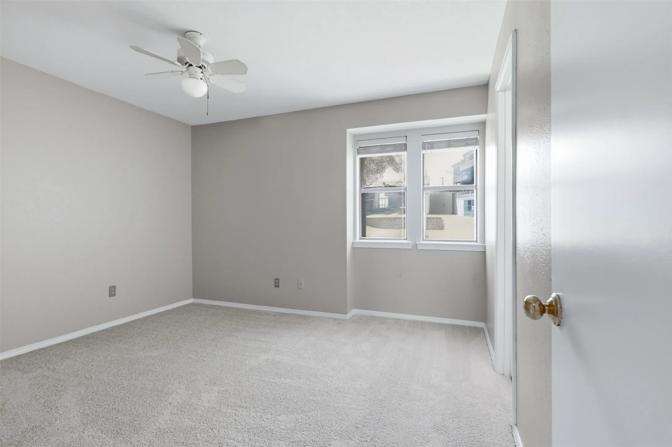 Condominium For Sale in Rockwall County , 275 Henry M Chandler Drive 3, Rockwall, Texas 75032, 2 Bedroom, 2 Bathroom, Garage spaces, 1,174 Sqft, built in 1983, mls#21306805, Real Estate Agent in Rockwall, Homes For Sale in Rockwall county, Homes For Sale in Rockwall, Realtor in Rockwall Texas, Real Estate Brokerage Independent Realty Texas, Luminita Cordes Realtor
