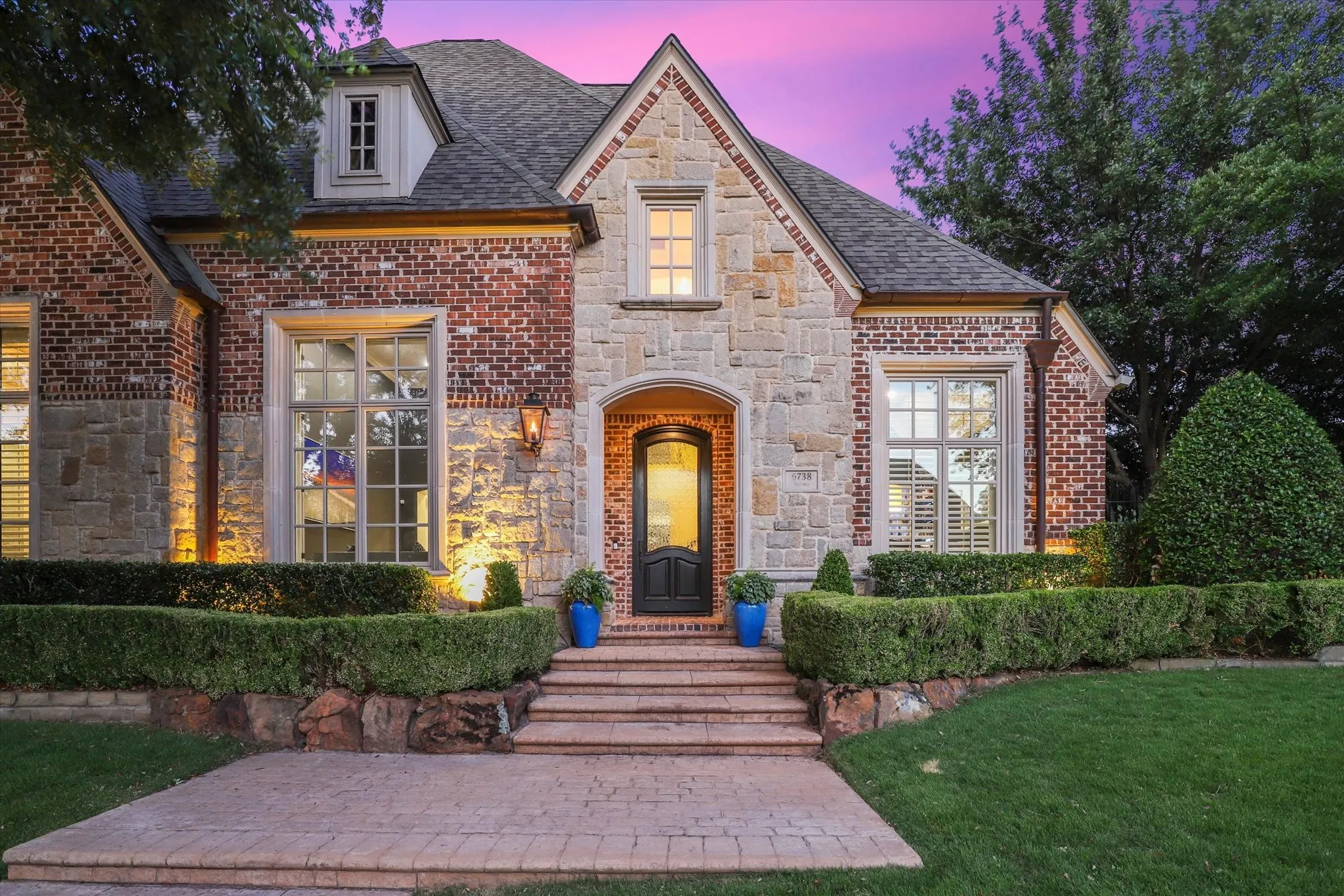 Step inside to see more beauty!