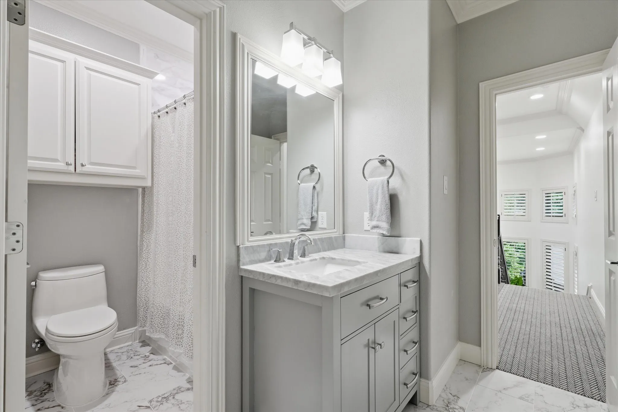Ensuite Bath for Bedroom #4