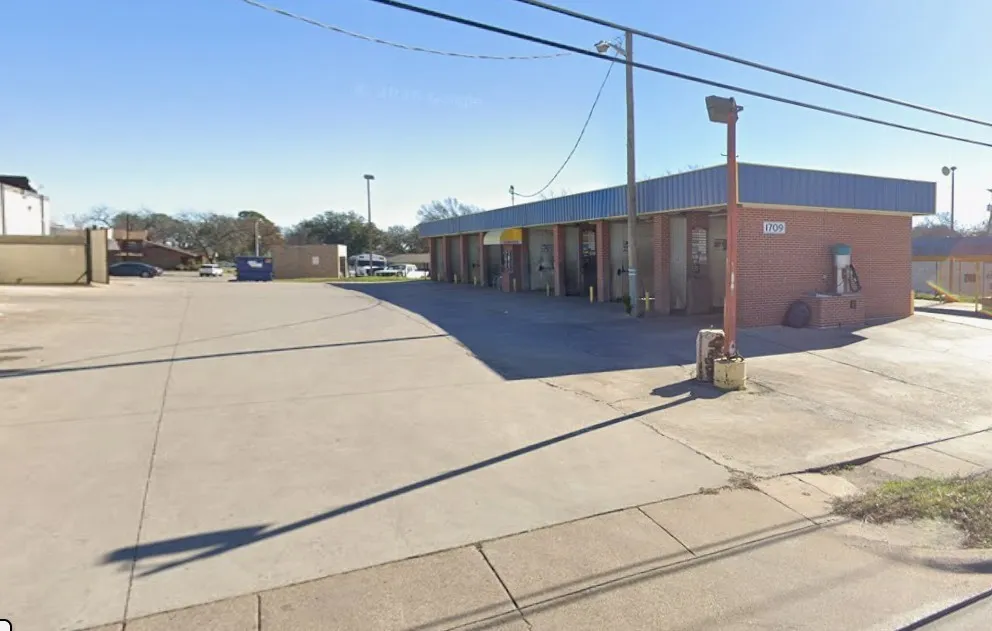 Business For Sale in Tarrant County , 1709 Mcclellan Court, Fort Worth, Texas 76112, 0, 0, Garage spaces, 0 Sqft, built in 1973, Price $250,000, mls#21306817, Real Estate Agent in Fort Worth, Homes For Sale in Tarrant county, Homes For Sale in Fort Worth, Realtor in Fort Worth Texas, Real Estate Brokerage Independent Realty Texas, Luminita Cordes Realtor