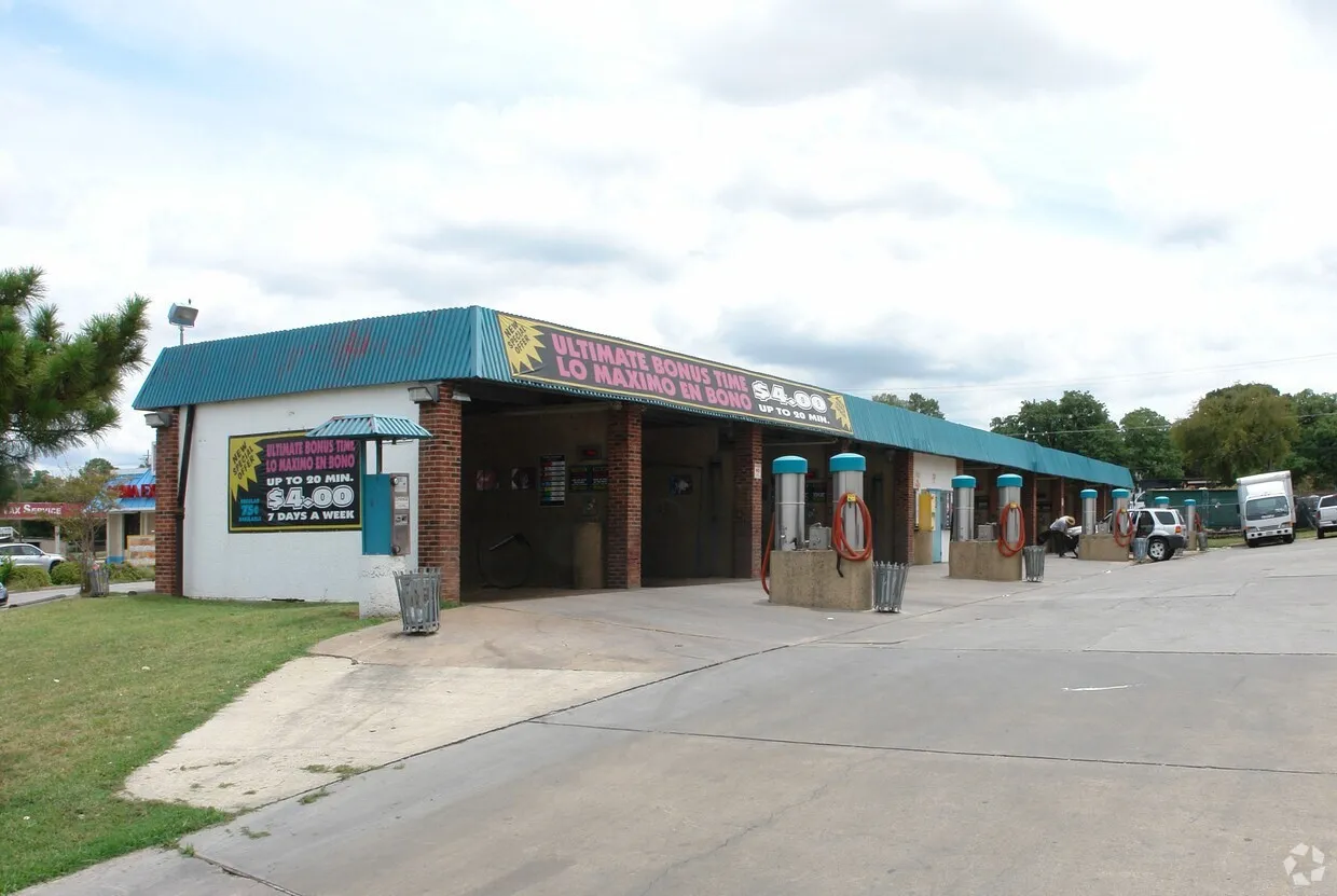 Business For Sale in Tarrant County , 5500 E Lancaster Avenue, Fort Worth, Texas 76112, 0, 0, Garage spaces, 0 Sqft, built in 1977, Price $250,000, mls#21306821, Real Estate Agent in Fort Worth, Homes For Sale in Tarrant county, Homes For Sale in Fort Worth, Realtor in Fort Worth Texas, Real Estate Brokerage Independent Realty Texas, Luminita Cordes Realtor