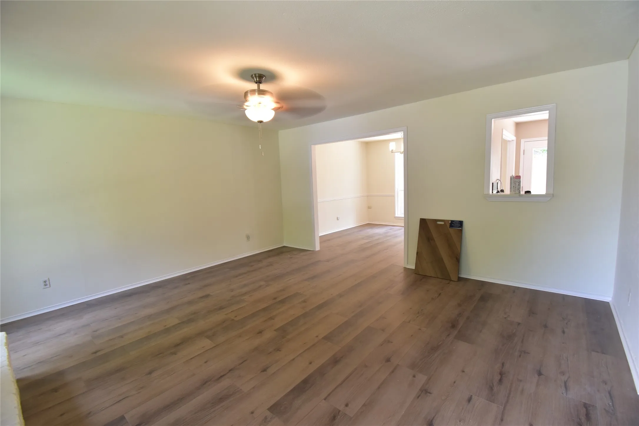 Large living room open to dinning room