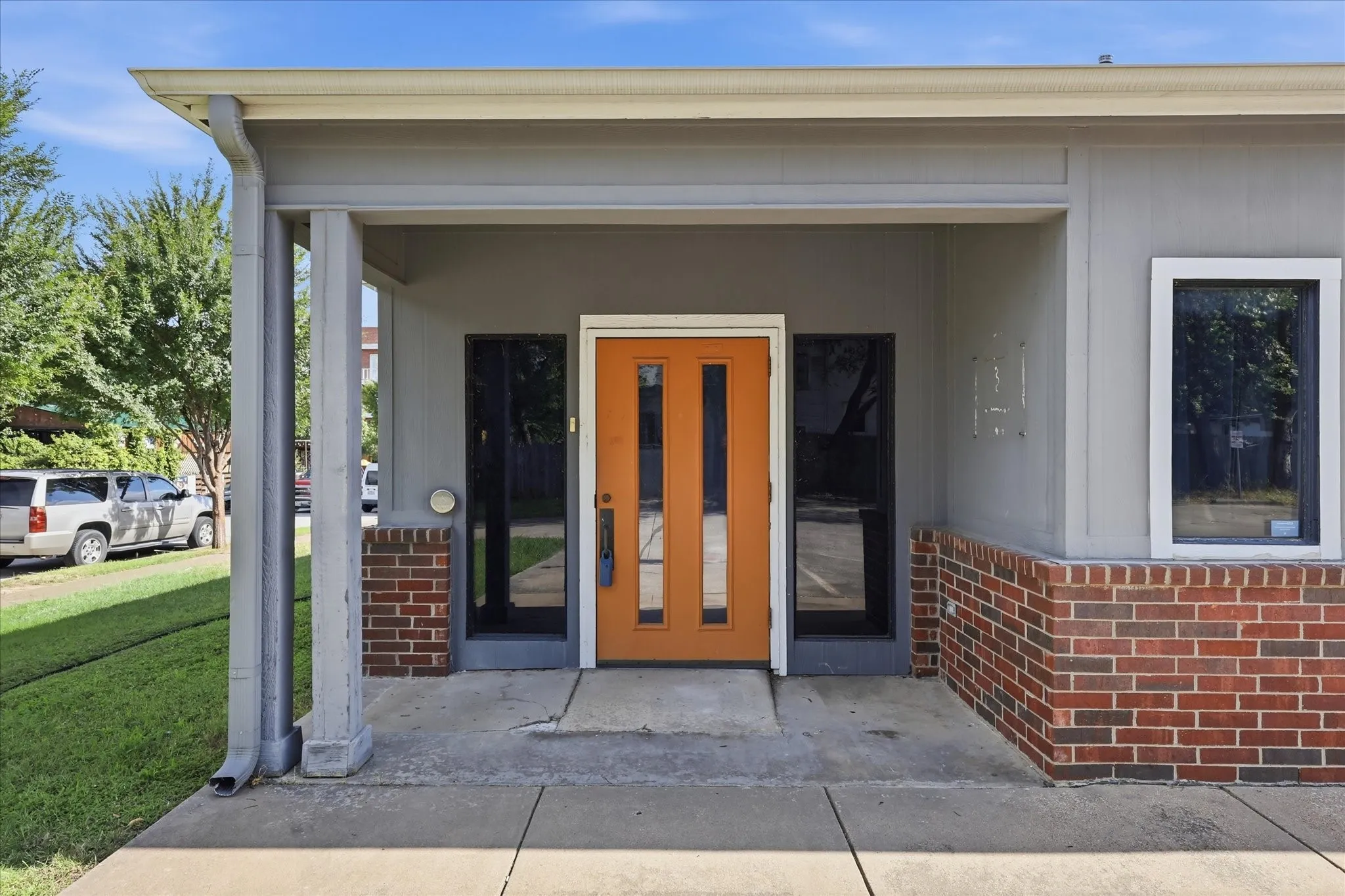 Office For Rent in Tarrant County , 1309 Washington, Fort Worth, Texas 76104, 0, 0, Garage spaces, 0 Sqft, built in 1985, mls#21306520, Real Estate Agent in Fort Worth, Homes For Rent in Tarrant county, Homes For Rent in Fort Worth, Realtor in Fort Worth Texas, Real Estate Brokerage Independent Realty Texas, Luminita Cordes Realtor
