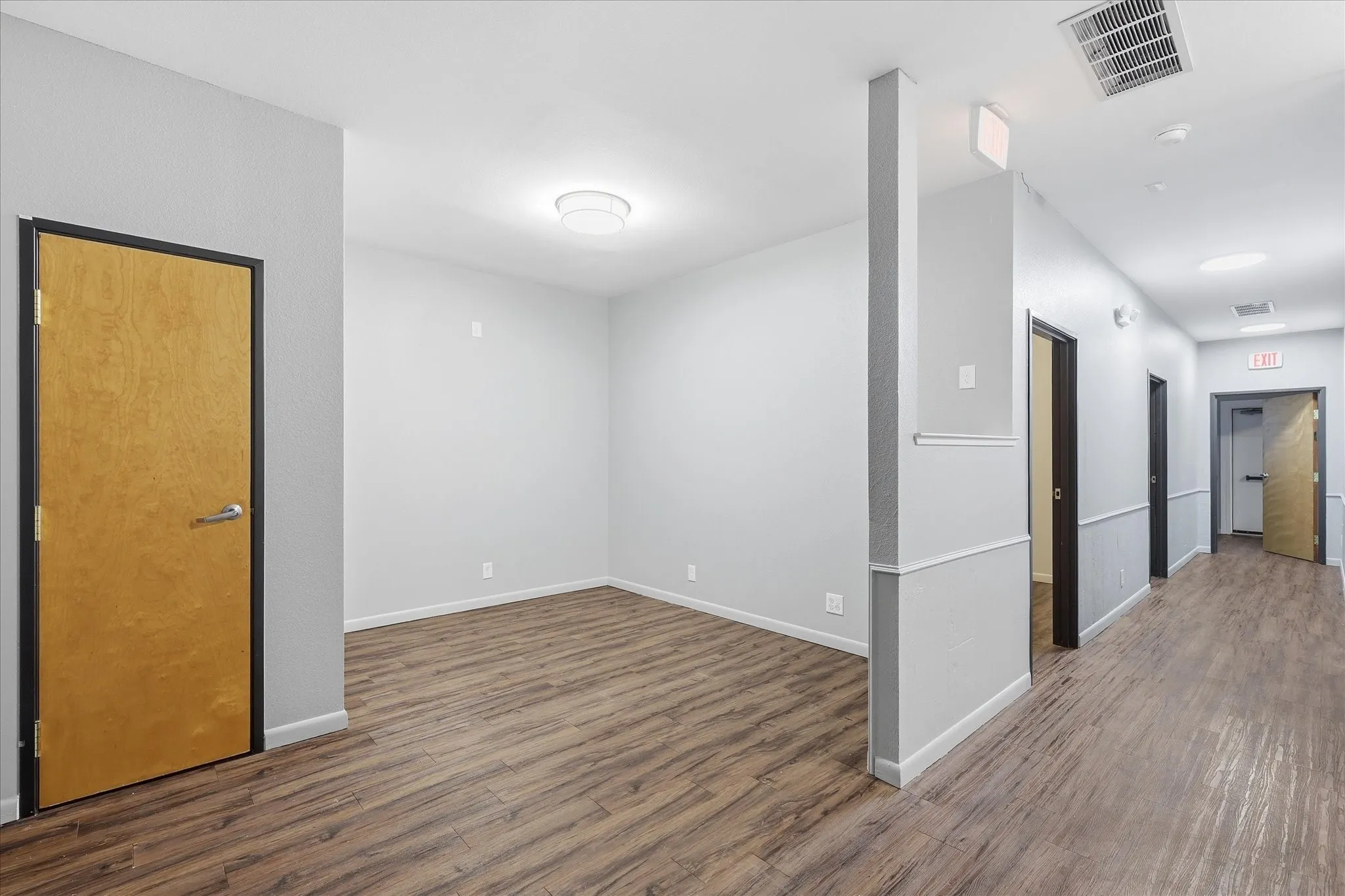 Office For Rent in Tarrant County , 1309 Washington, Fort Worth, Texas 76104, 0, 0, Garage spaces, 0 Sqft, built in 1985, mls#21306520, Real Estate Agent in Fort Worth, Homes For Rent in Tarrant county, Homes For Rent in Fort Worth, Realtor in Fort Worth Texas, Real Estate Brokerage Independent Realty Texas, Luminita Cordes Realtor