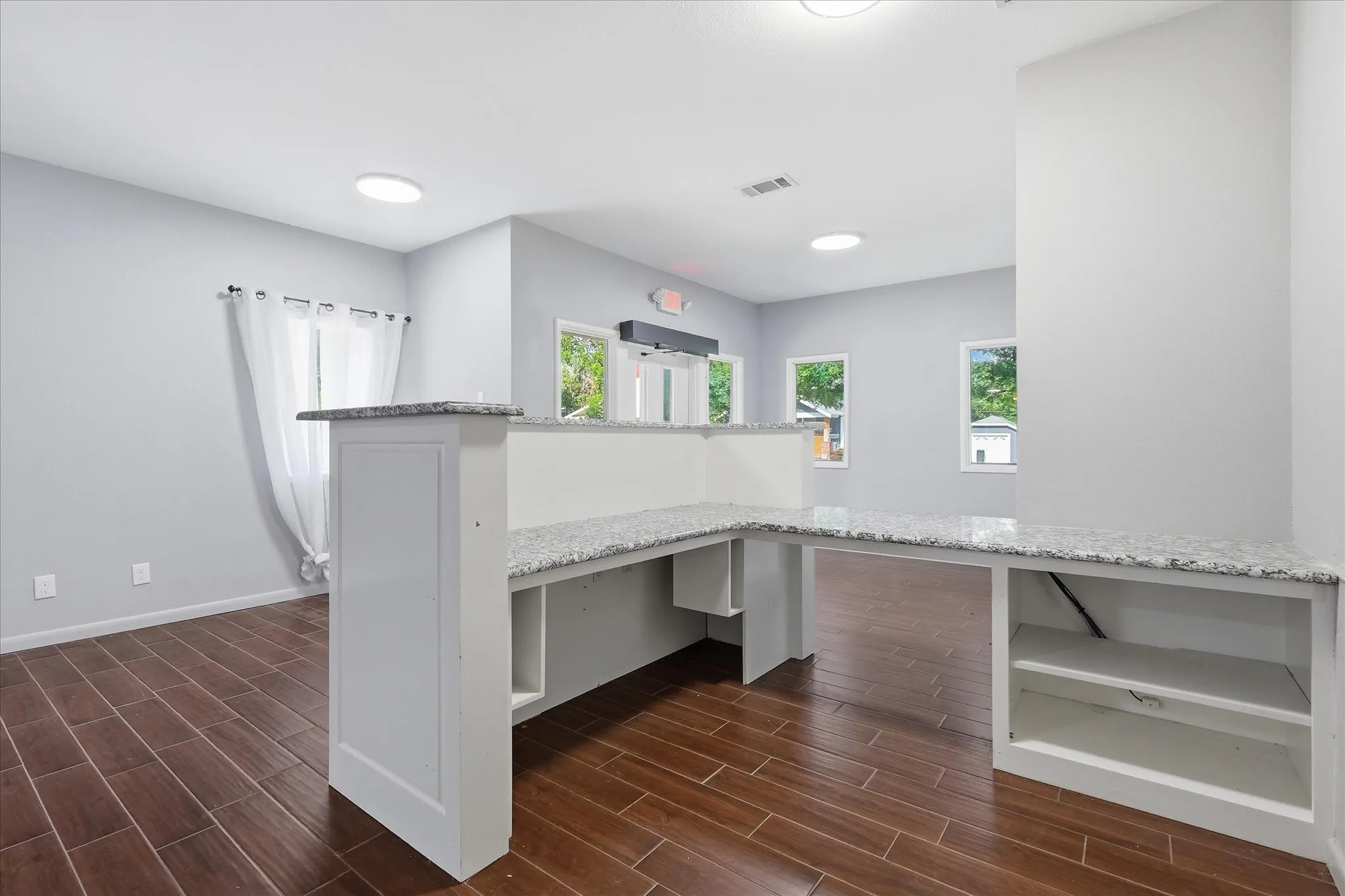 Office For Rent in Tarrant County , 1309 Washington, Fort Worth, Texas 76104, 0, 0, Garage spaces, 0 Sqft, built in 1985, mls#21306520, Real Estate Agent in Fort Worth, Homes For Rent in Tarrant county, Homes For Rent in Fort Worth, Realtor in Fort Worth Texas, Real Estate Brokerage Independent Realty Texas, Luminita Cordes Realtor