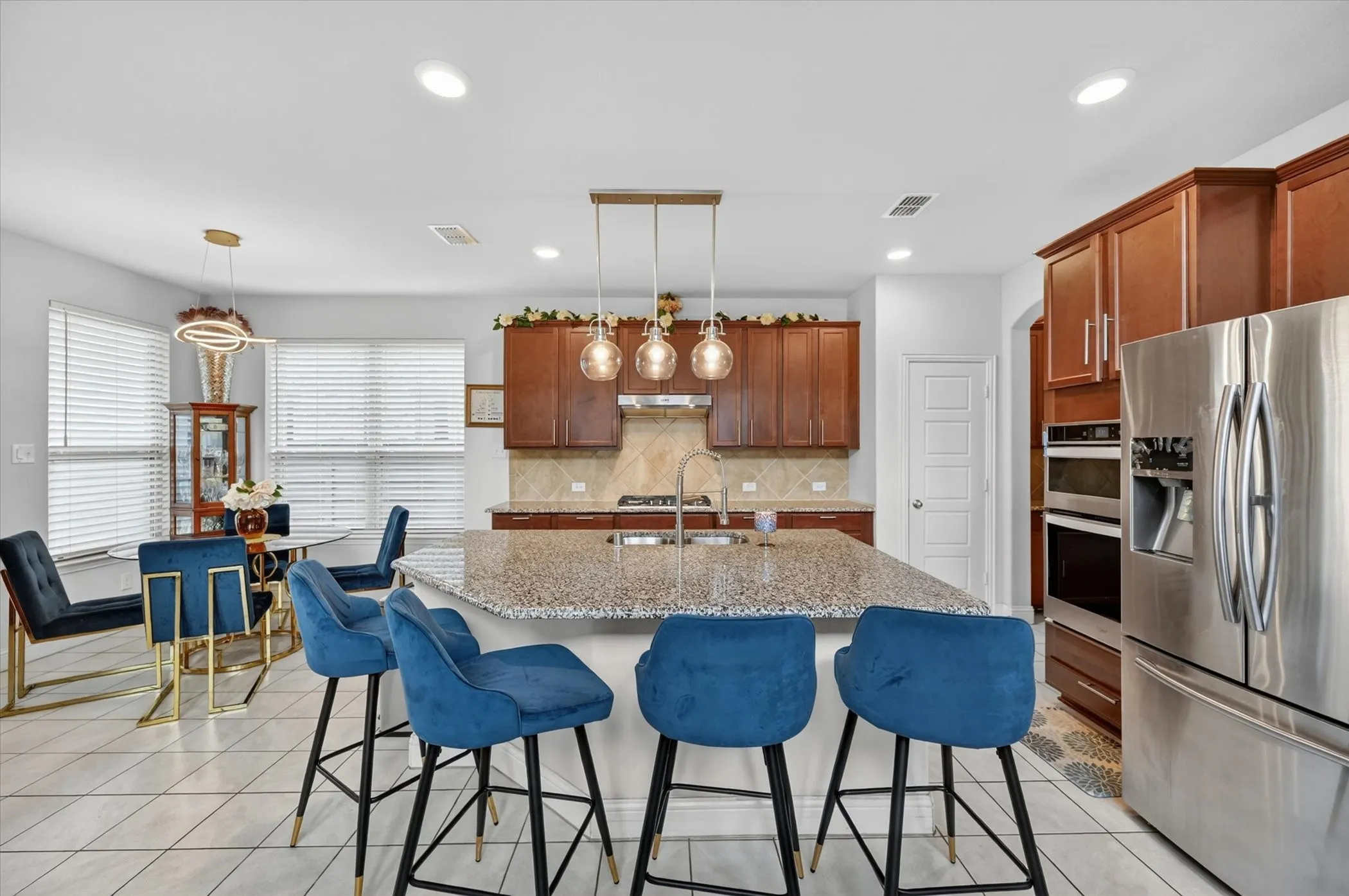 Single Family Residence For Rent in Denton County , 7213 Willow Thorne Drive, Little Elm, Texas 76227, 3 Bedrooms, 2 Bathrooms, 2 Garage spaces, 2,334 Sqft, built in 2019, Price $2,500, mls#21300773, Real Estate Agent in Little Elm, Homes For Rent in Denton county, Homes For Rent in Little Elm, Realtor in Little Elm Texas, Real Estate Brokerage Independent Realty Texas, Luminita Cordes Realtor