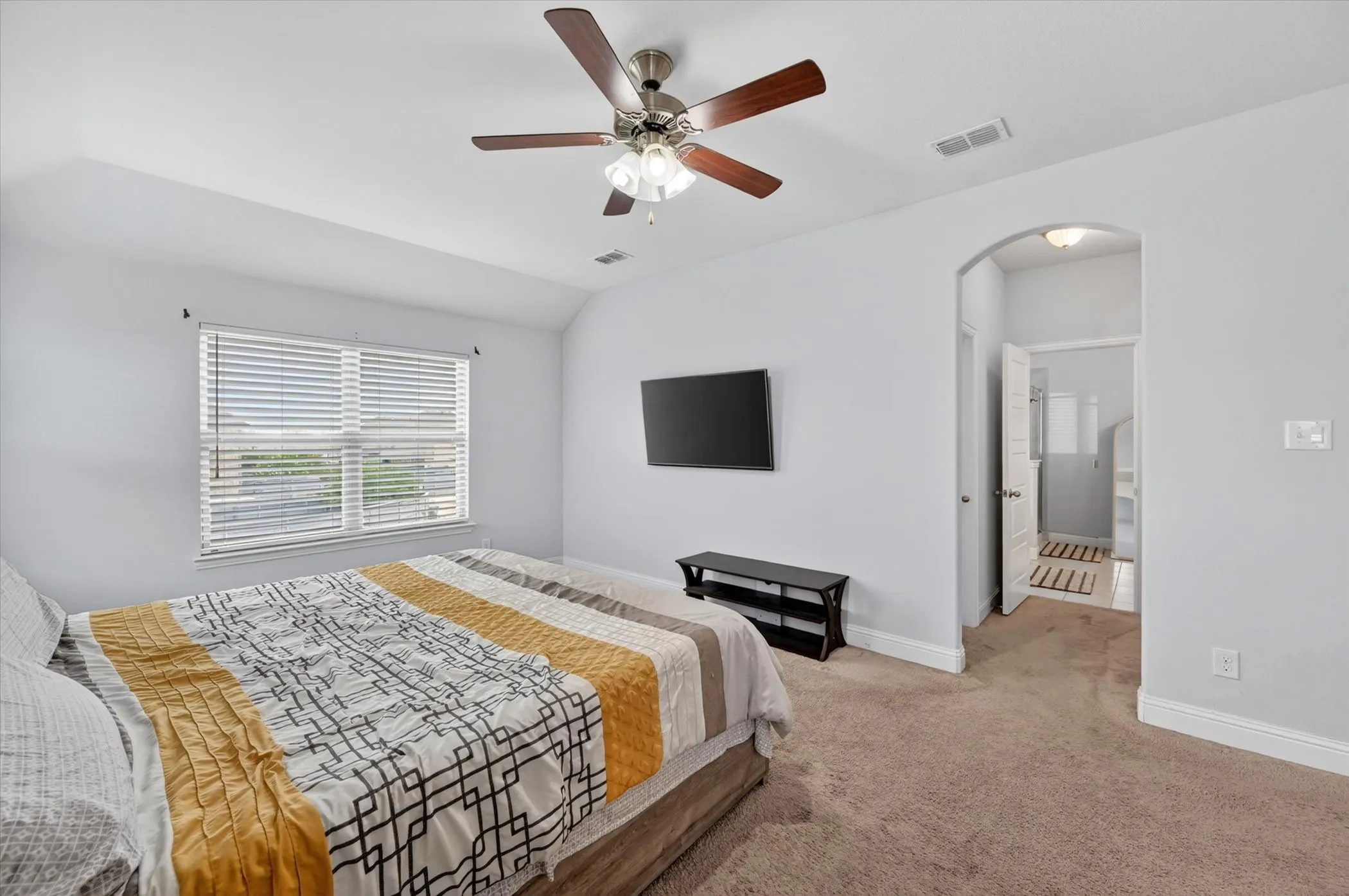 Single Family Residence For Rent in Denton County , 7213 Willow Thorne Drive, Little Elm, Texas 76227, 3 Bedrooms, 2 Bathrooms, 2 Garage spaces, 2,334 Sqft, built in 2019, Price $2,500, mls#21300773, Real Estate Agent in Little Elm, Homes For Rent in Denton county, Homes For Rent in Little Elm, Realtor in Little Elm Texas, Real Estate Brokerage Independent Realty Texas, Luminita Cordes Realtor