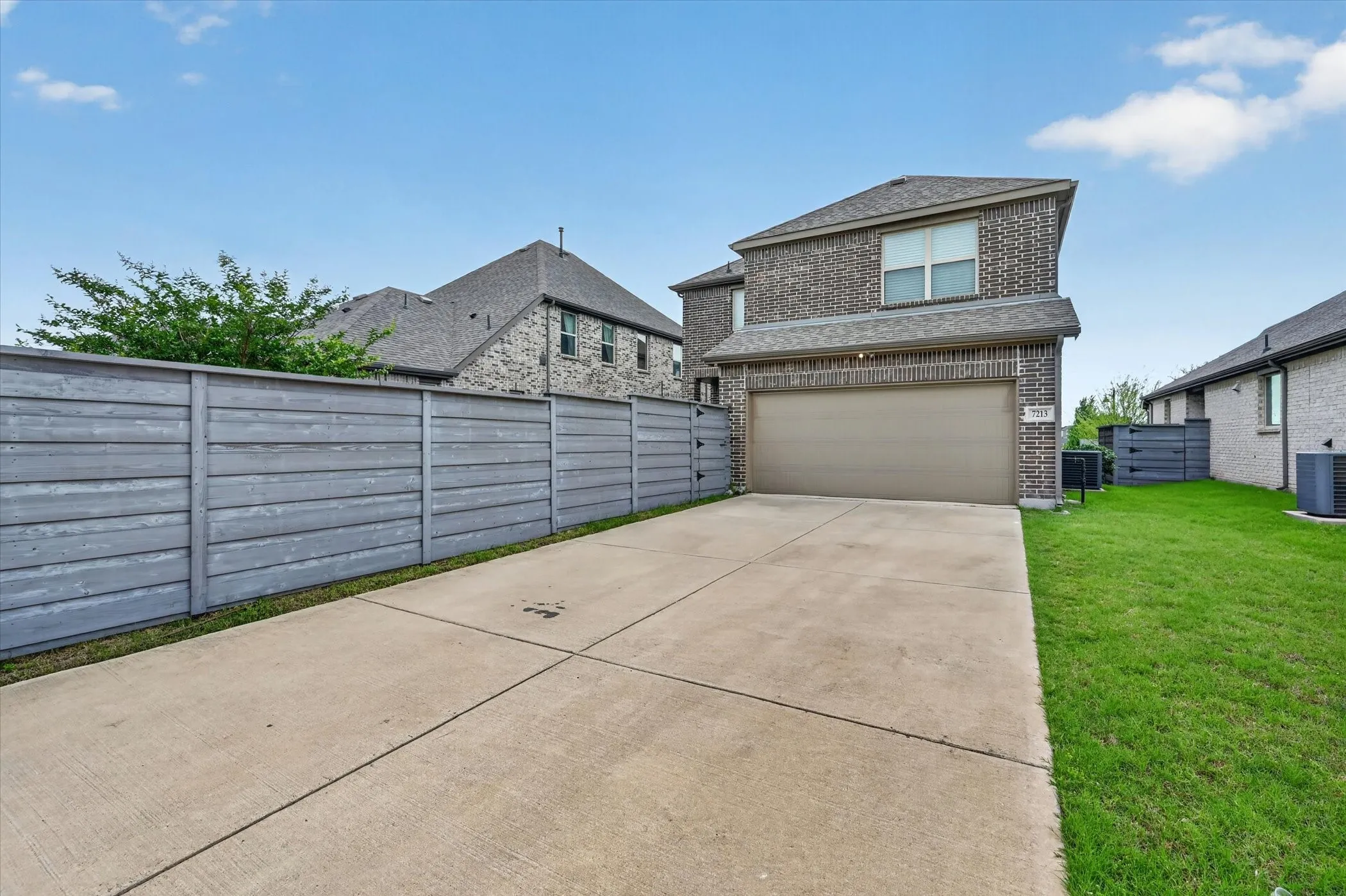 Single Family Residence For Rent in Denton County , 7213 Willow Thorne Drive, Little Elm, Texas 76227, 3 Bedrooms, 2 Bathrooms, 2 Garage spaces, 2,334 Sqft, built in 2019, Price $2,500, mls#21300773, Real Estate Agent in Little Elm, Homes For Rent in Denton county, Homes For Rent in Little Elm, Realtor in Little Elm Texas, Real Estate Brokerage Independent Realty Texas, Luminita Cordes Realtor