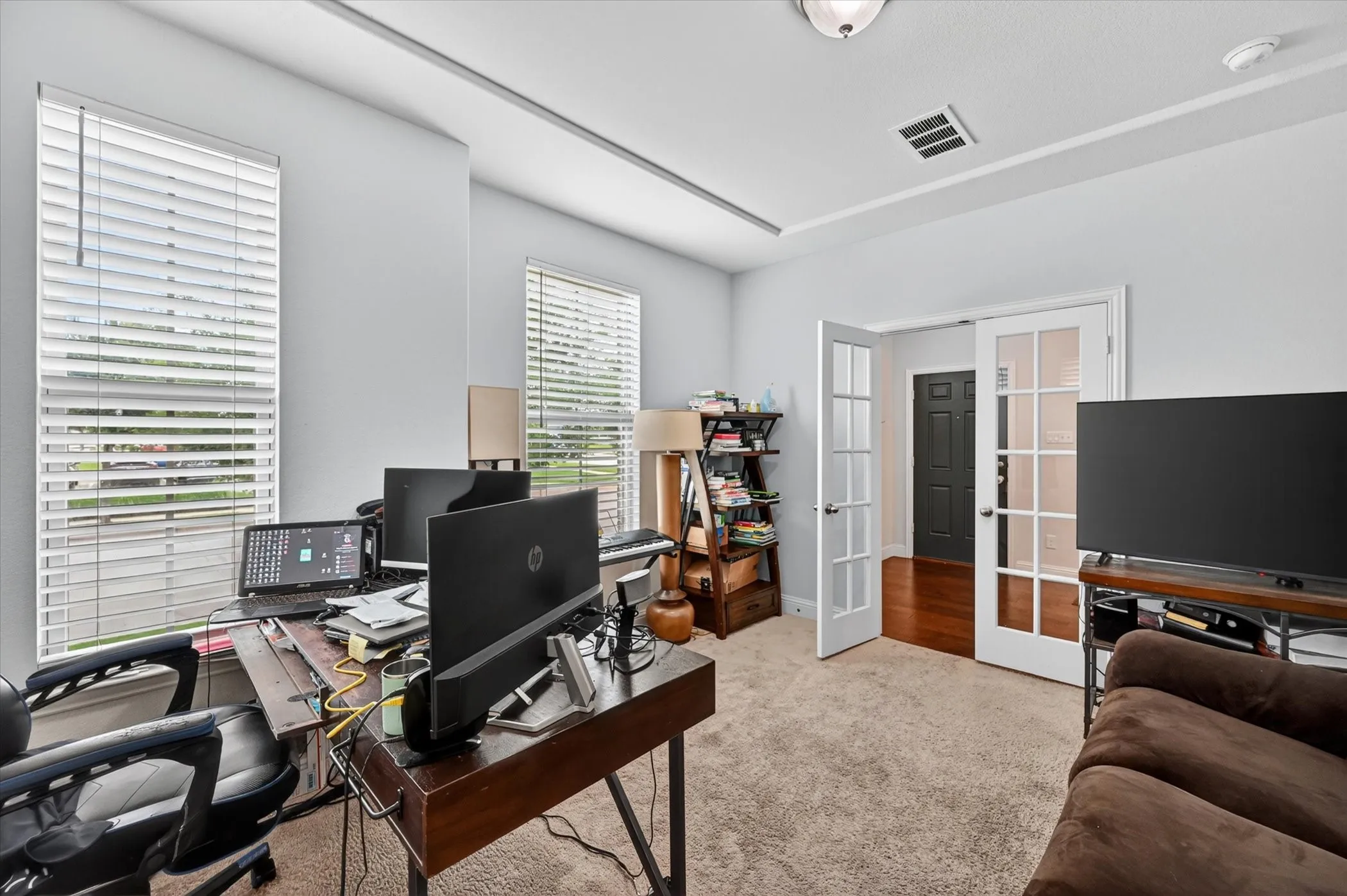 Single Family Residence For Rent in Denton County , 7213 Willow Thorne Drive, Little Elm, Texas 76227, 3 Bedrooms, 2 Bathrooms, 2 Garage spaces, 2,334 Sqft, built in 2019, Price $2,500, mls#21300773, Real Estate Agent in Little Elm, Homes For Rent in Denton county, Homes For Rent in Little Elm, Realtor in Little Elm Texas, Real Estate Brokerage Independent Realty Texas, Luminita Cordes Realtor