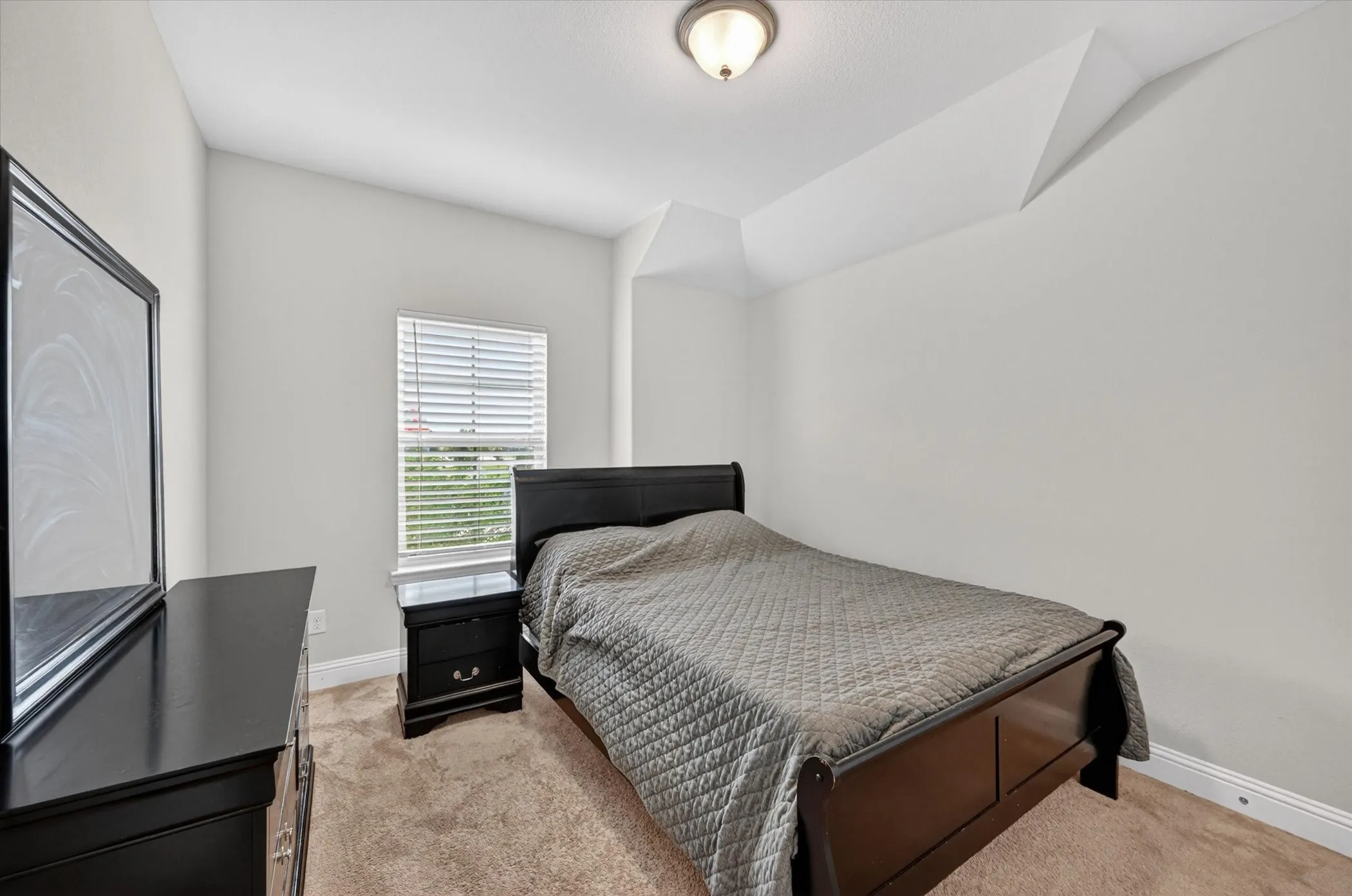 Single Family Residence For Rent in Denton County , 7213 Willow Thorne Drive, Little Elm, Texas 76227, 3 Bedrooms, 2 Bathrooms, 2 Garage spaces, 2,334 Sqft, built in 2019, Price $2,500, mls#21300773, Real Estate Agent in Little Elm, Homes For Rent in Denton county, Homes For Rent in Little Elm, Realtor in Little Elm Texas, Real Estate Brokerage Independent Realty Texas, Luminita Cordes Realtor