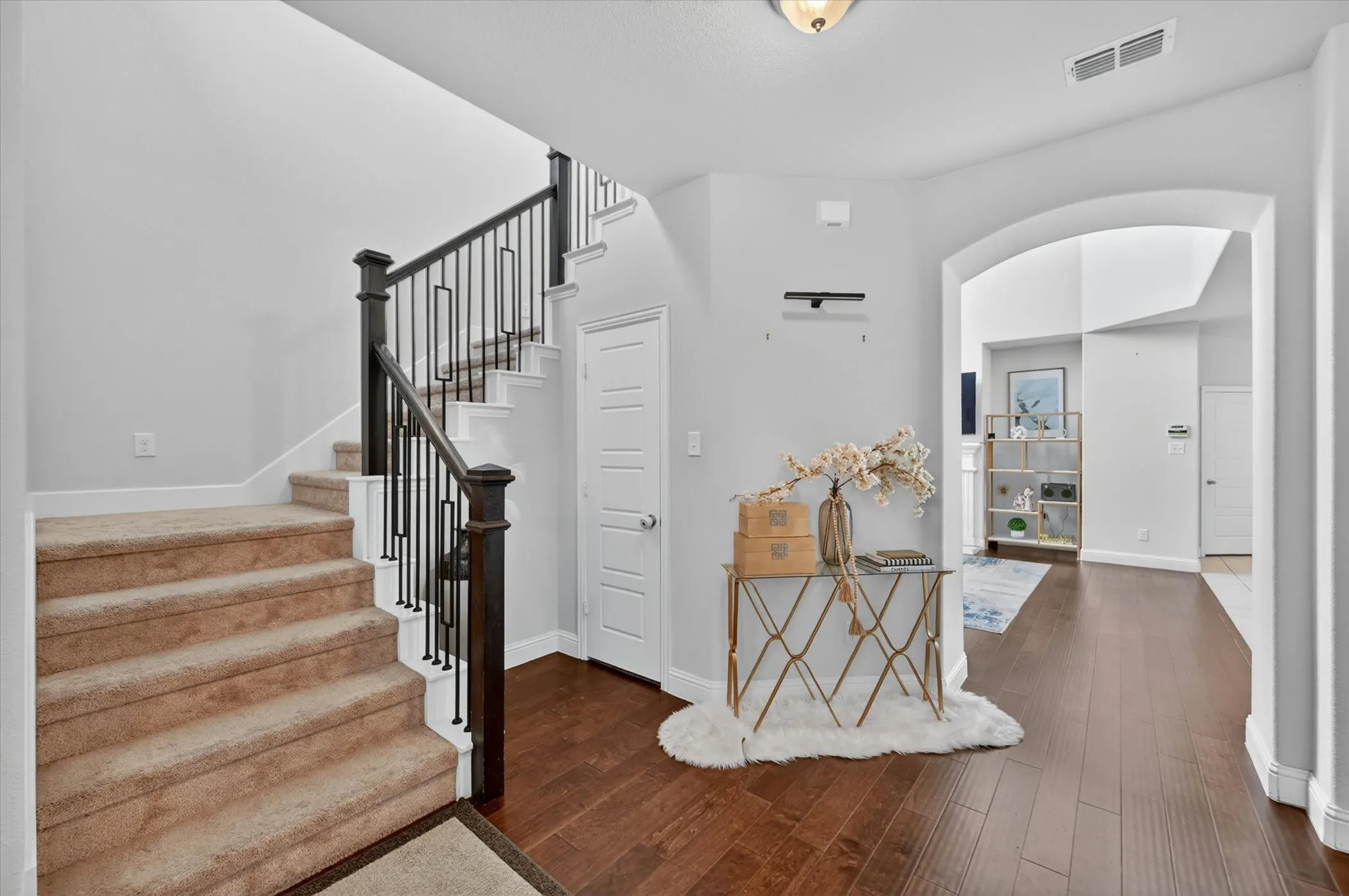 Single Family Residence For Rent in Denton County , 7213 Willow Thorne Drive, Little Elm, Texas 76227, 3 Bedrooms, 2 Bathrooms, 2 Garage spaces, 2,334 Sqft, built in 2019, Price $2,500, mls#21300773, Real Estate Agent in Little Elm, Homes For Rent in Denton county, Homes For Rent in Little Elm, Realtor in Little Elm Texas, Real Estate Brokerage Independent Realty Texas, Luminita Cordes Realtor