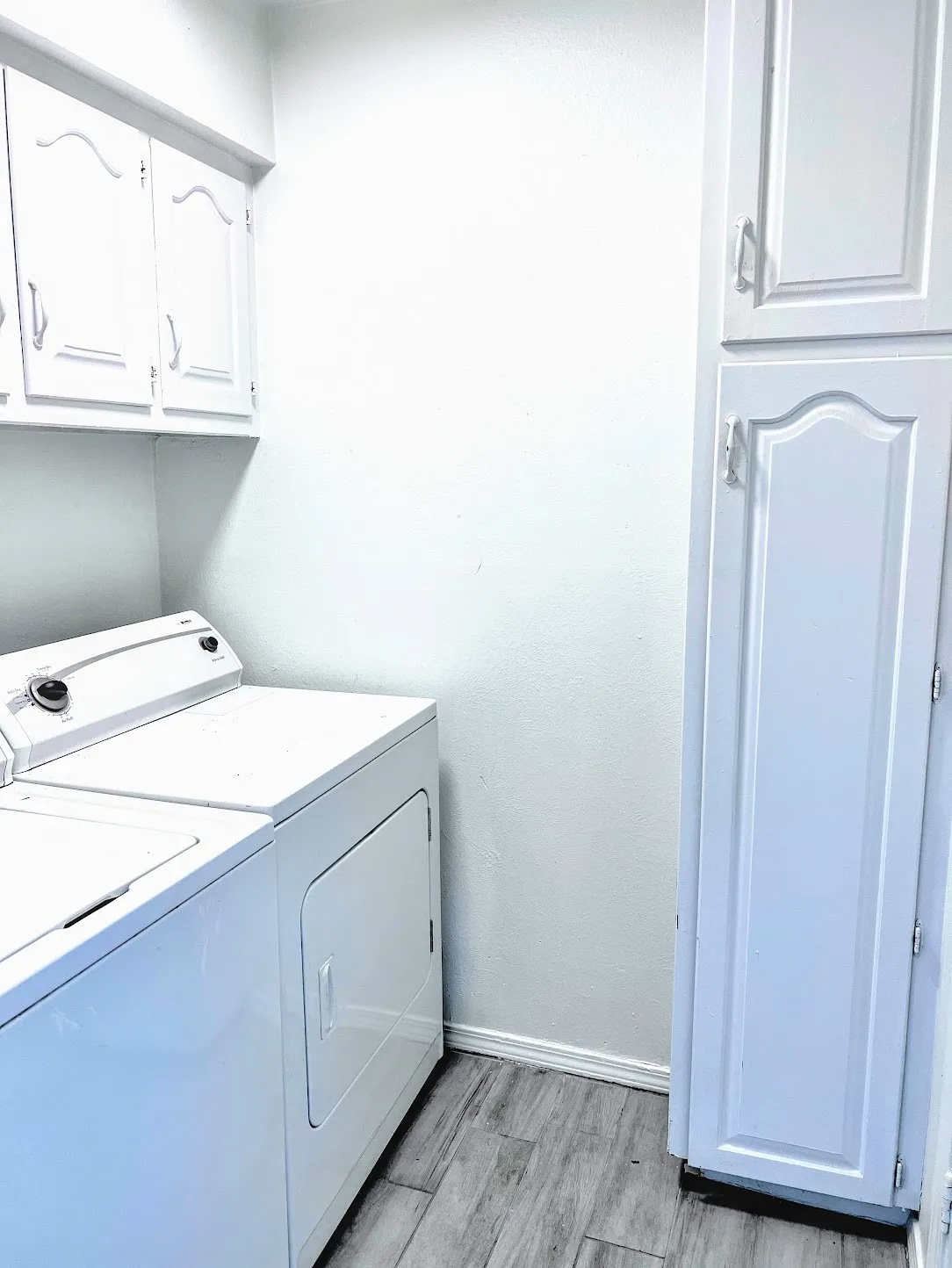 Duplex For Rent in Dallas County , 9408 Summerhill Lane, Dallas, Texas 75238, 3 Bedrooms, 3 Bathrooms, 2 Garage spaces, 2,142 Sqft, built in 1978, Price $2,995, mls#21306840, Real Estate Agent in Dallas, Homes For Rent in Dallas county, Homes For Rent in Dallas, Realtor in Dallas Texas, Real Estate Brokerage Independent Realty Texas, Luminita Cordes Realtor