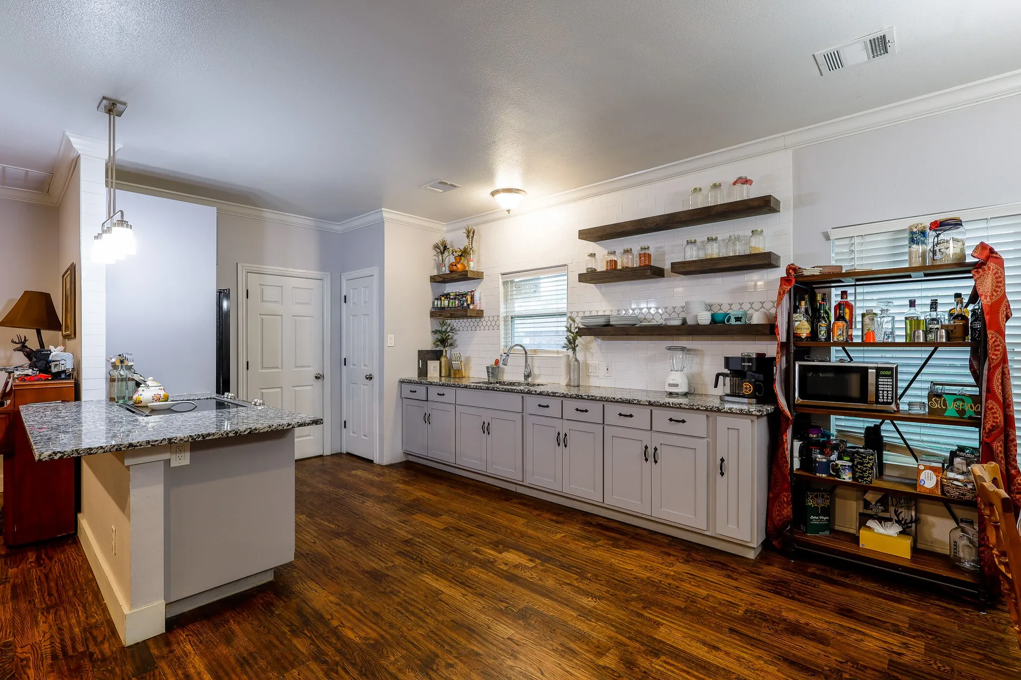 Open Kitchen