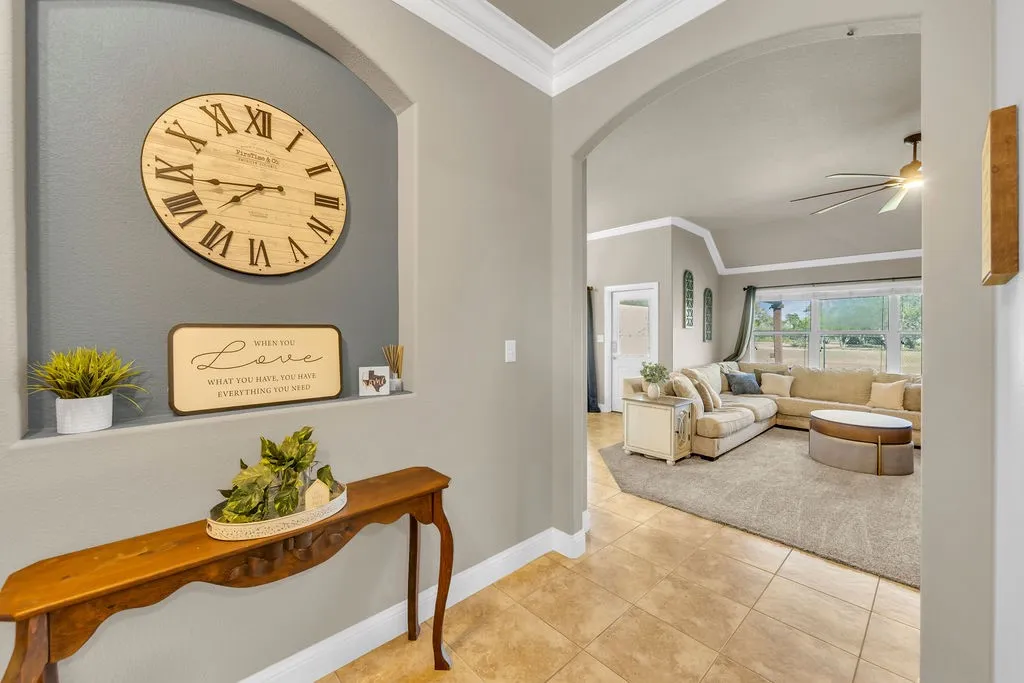 Single Family Residence For Sale in Hunt County , 1068 Oak Creek Circle, Royse City, Texas 75189, 5 Bedroom, 3 Bathroom, 4 Garage spaces, 2,988 Sqft, built in 2006, mls#21305435, Real Estate Agent in Royse City, Homes For Sale in Hunt county, Homes For Sale in Royse City, Realtor in Royse City Texas, Real Estate Brokerage Independent Realty Texas, Luminita Cordes Realtor