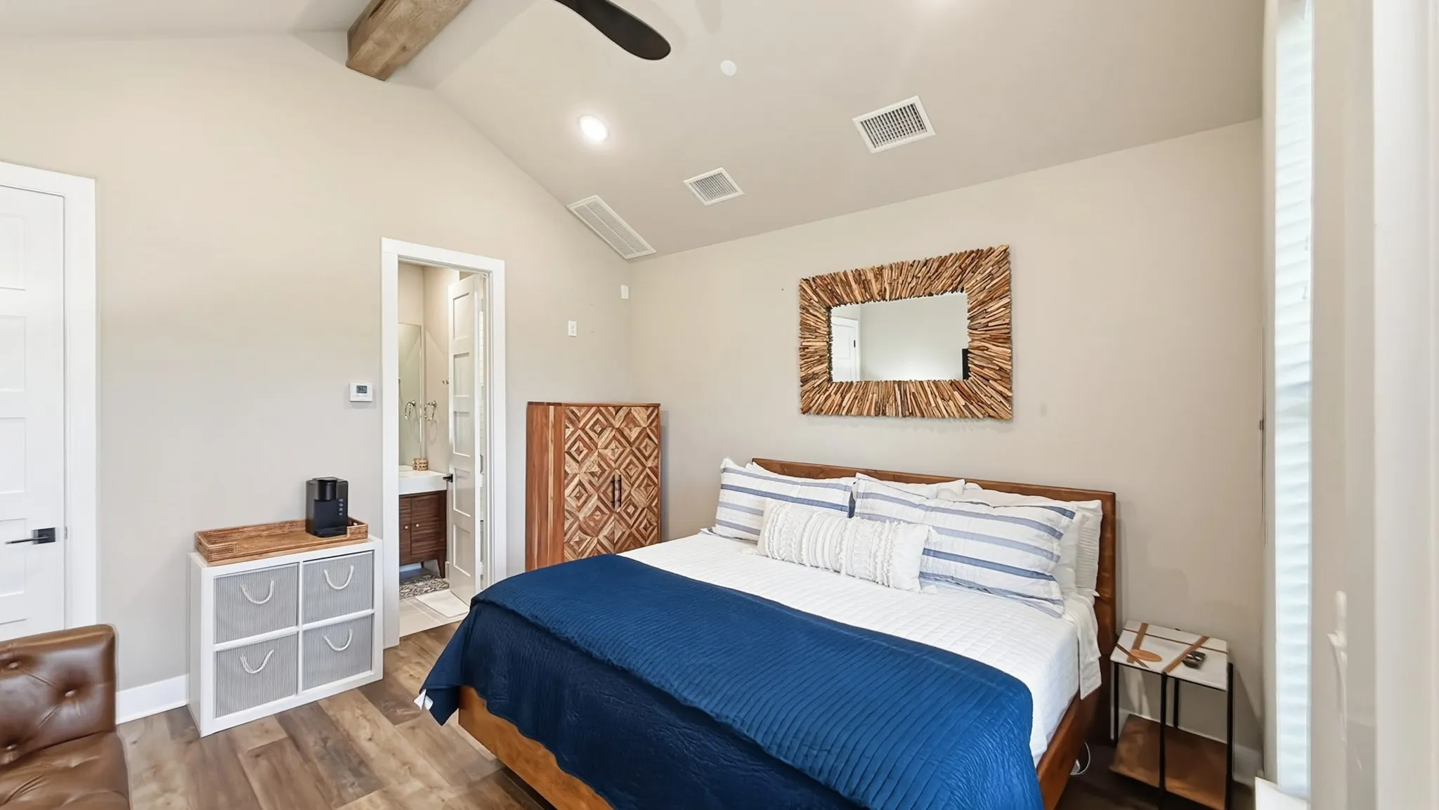 Condominium For Sale in Palo Pinto County , 3412 Scenic Point Road 100, Possum Kingdom Lake, Texas 76449, 1 Bedroom, 1 Bathroom, Garage spaces, 280 Sqft, built in 2020, Price $169,000, mls#21296744, Real Estate Agent in Possum Kingdom Lake, Homes For Sale in Palo Pinto county, Homes For Sale in Possum Kingdom Lake, Realtor in Possum Kingdom Lake Texas, Real Estate Brokerage Independent Realty Texas, Luminita Cordes Realtor