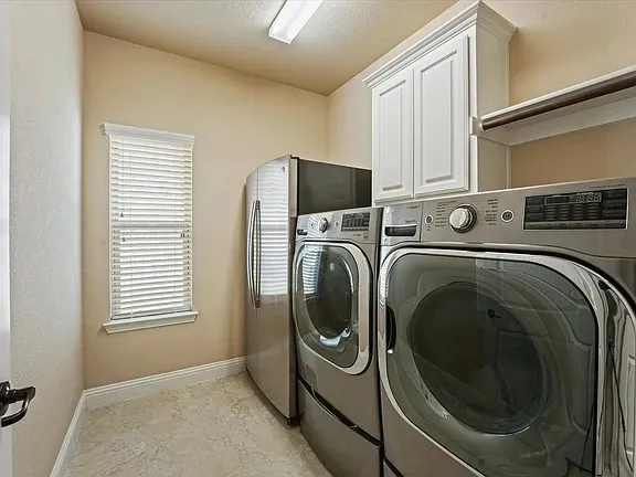Single Family Residence For Sale in Collin County , 14759 Huffman Lane, Frisco, Texas 75035, 4 Bedroom, 4 Bathroom, 3 Garage spaces, 3,546 Sqft, built in 2014, mls#21301825, Real Estate Agent in Frisco, Homes For Sale in Collin county, Homes For Sale in Frisco, Realtor in Frisco Texas, Real Estate Brokerage Independent Realty Texas, Luminita Cordes Realtor