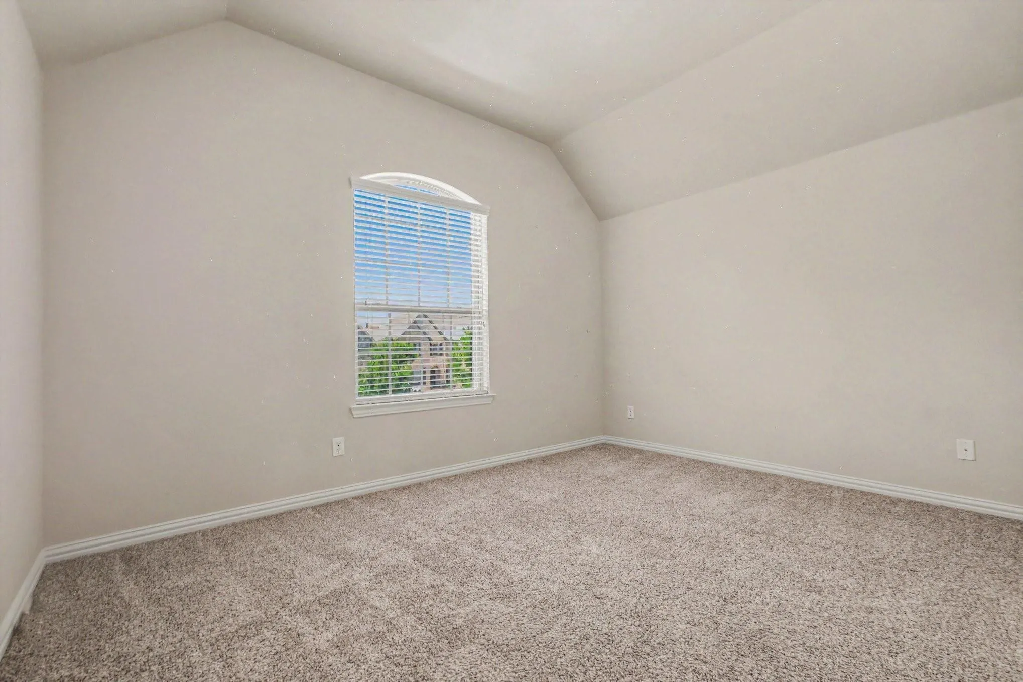 Single Family Residence For Sale in Collin County , 14759 Huffman Lane, Frisco, Texas 75035, 4 Bedroom, 4 Bathroom, 3 Garage spaces, 3,546 Sqft, built in 2014, mls#21301825, Real Estate Agent in Frisco, Homes For Sale in Collin county, Homes For Sale in Frisco, Realtor in Frisco Texas, Real Estate Brokerage Independent Realty Texas, Luminita Cordes Realtor